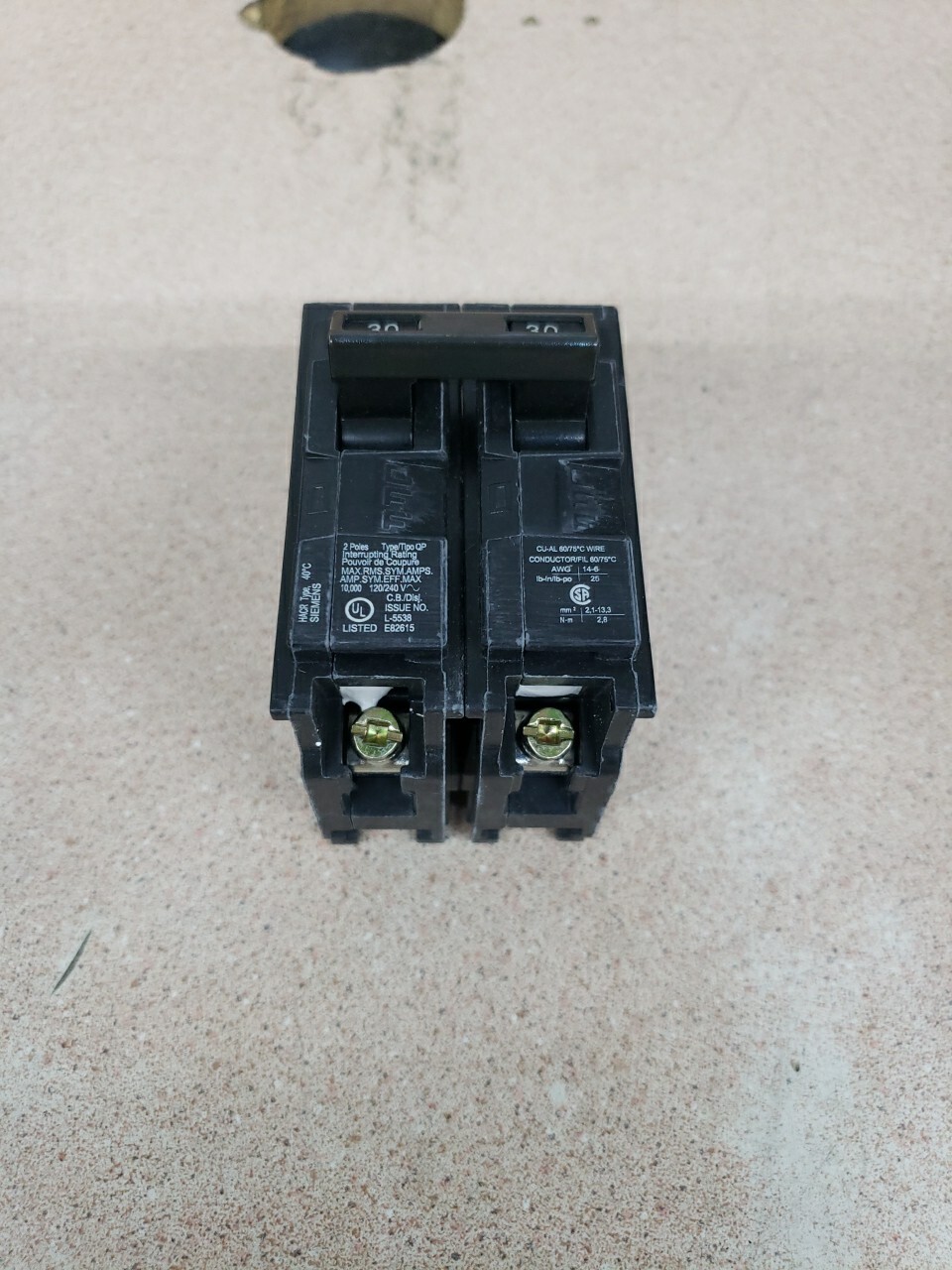 1) New! SIEMENS Q230 CIRCUIT BREAKER 30AMP, 2 POLE, 120/240V