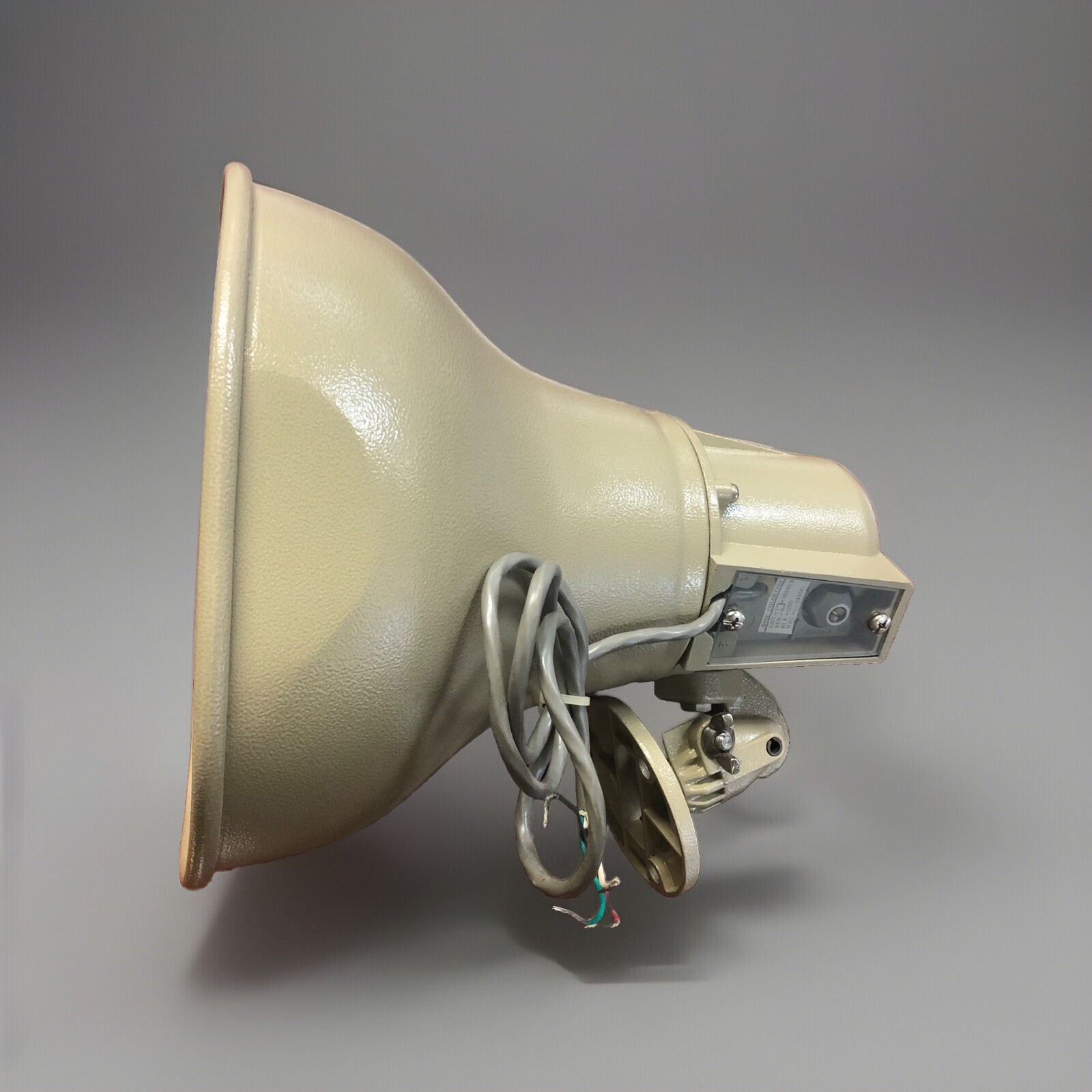 BOGEN AH-5A , 5 WATT SELF AMPLIFIED HORN AH5A