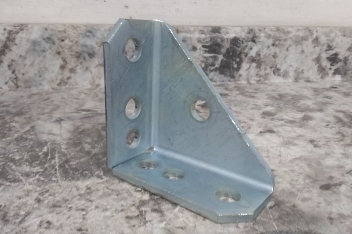 Atkore P2484 EG 20 Pk 1-5/8 x 4 x 4 In 90 Degree Gusseted Fitting
