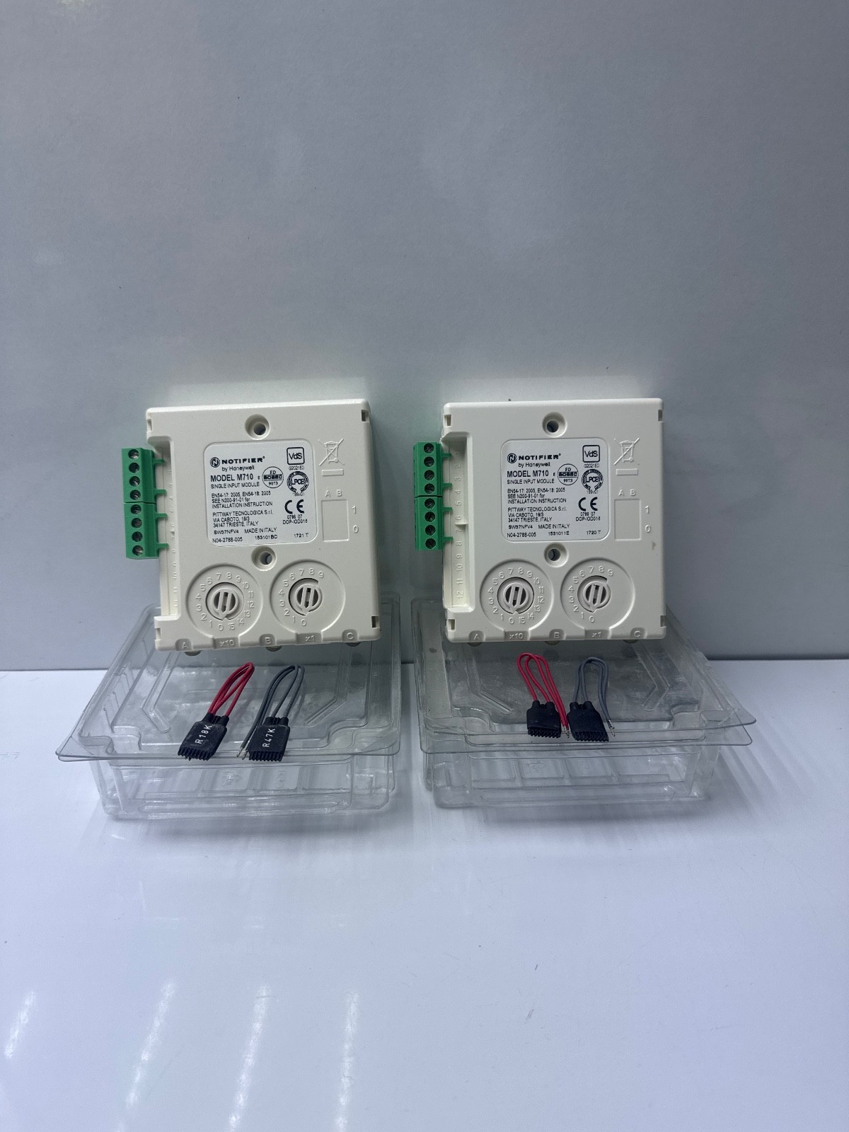 LOT 2 PCs Notifier M710 Single Input Module by Honeywell