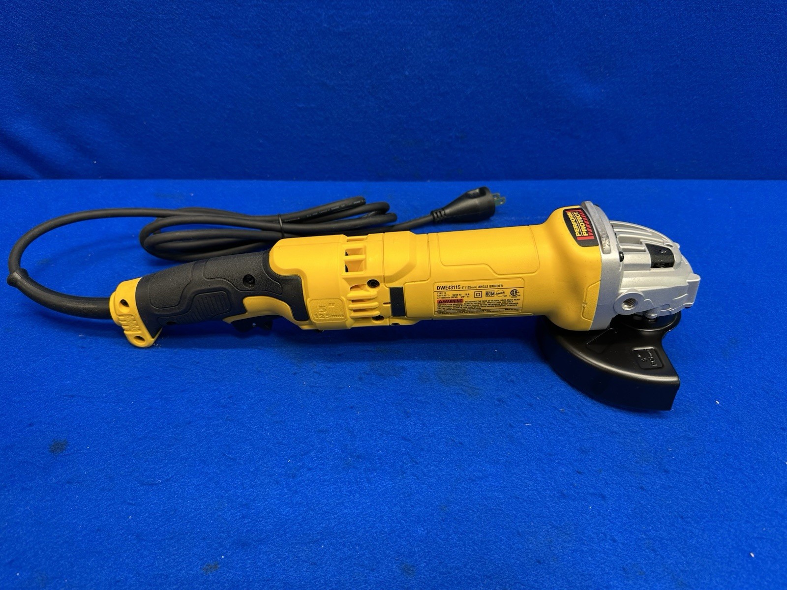 DEWALT Angle Grinder DWE43115