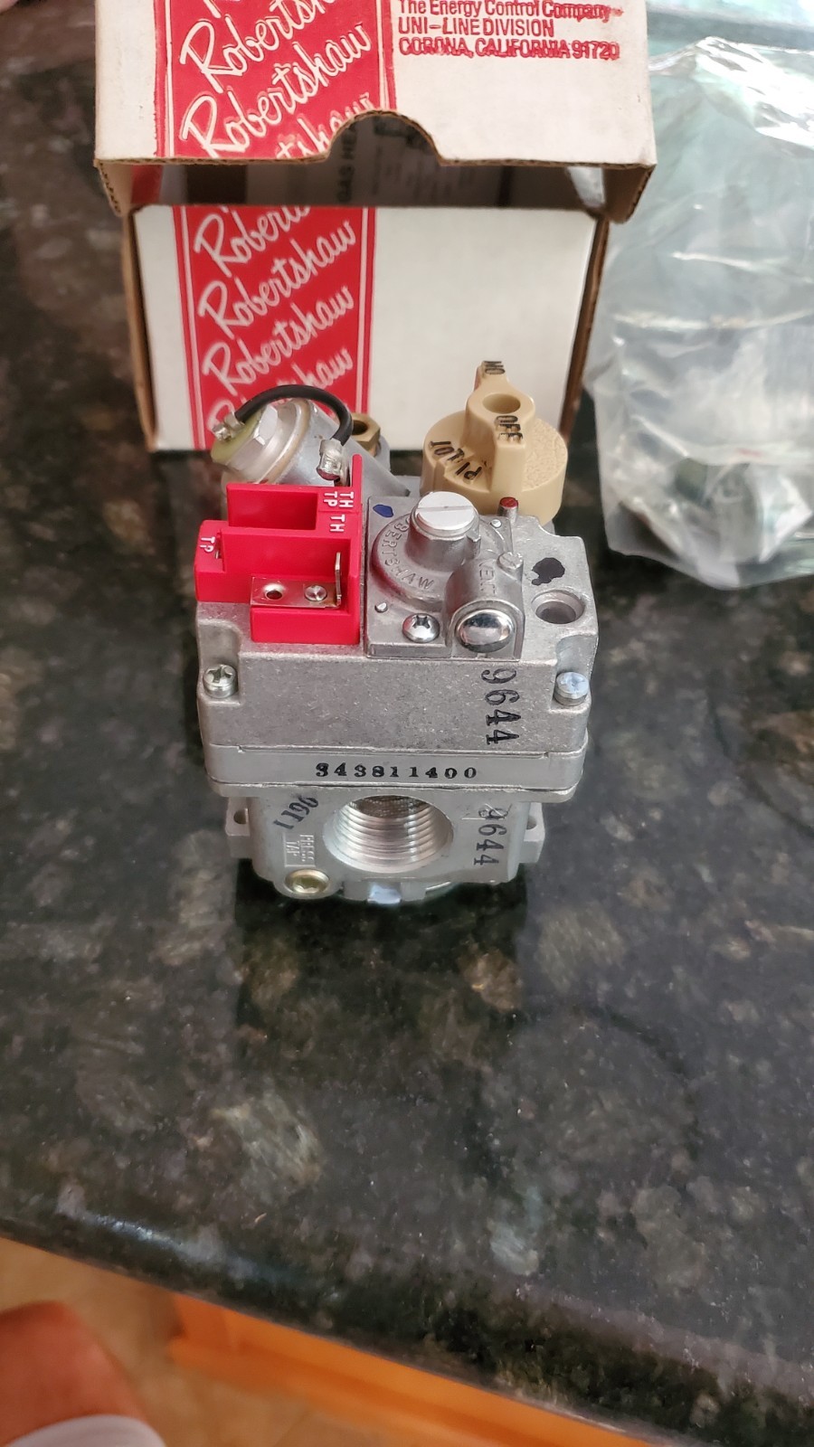 Robertshaw Gas Valve 700-506 Model 7000 BMVR