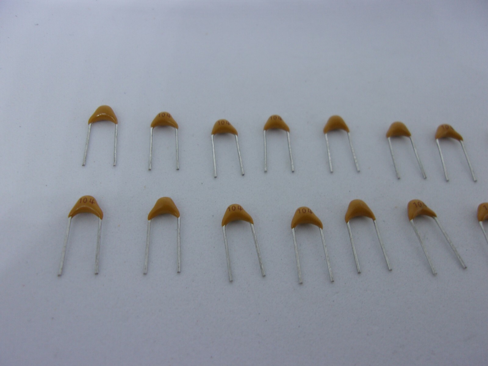 20 Pcs Pack Lot Multilayer Ceramic Capacitor 100nF 0.1uF 104 50V 20% Monolithic