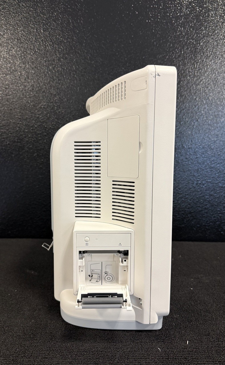 Mindray DPM7 Monitor w/Module Nellcor and New Accessories