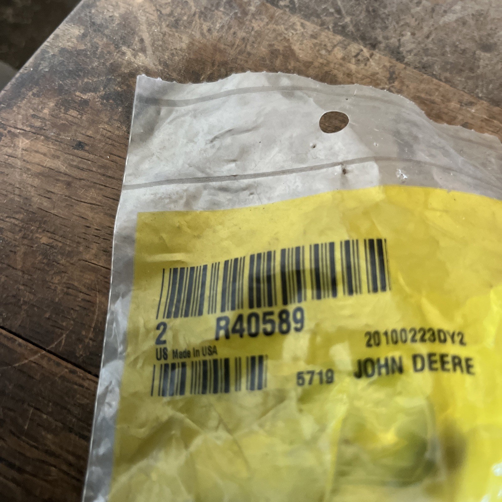 2 NOS John Deere OEM R40589 Tie Rod Boots