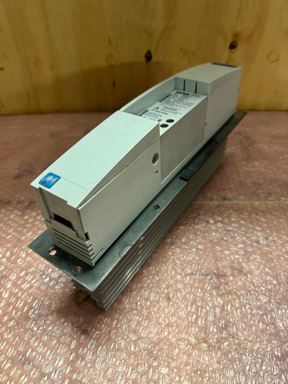 LENZE EMB9352-E INVERTER 13330401 (1 pc) Warranty!!!!!