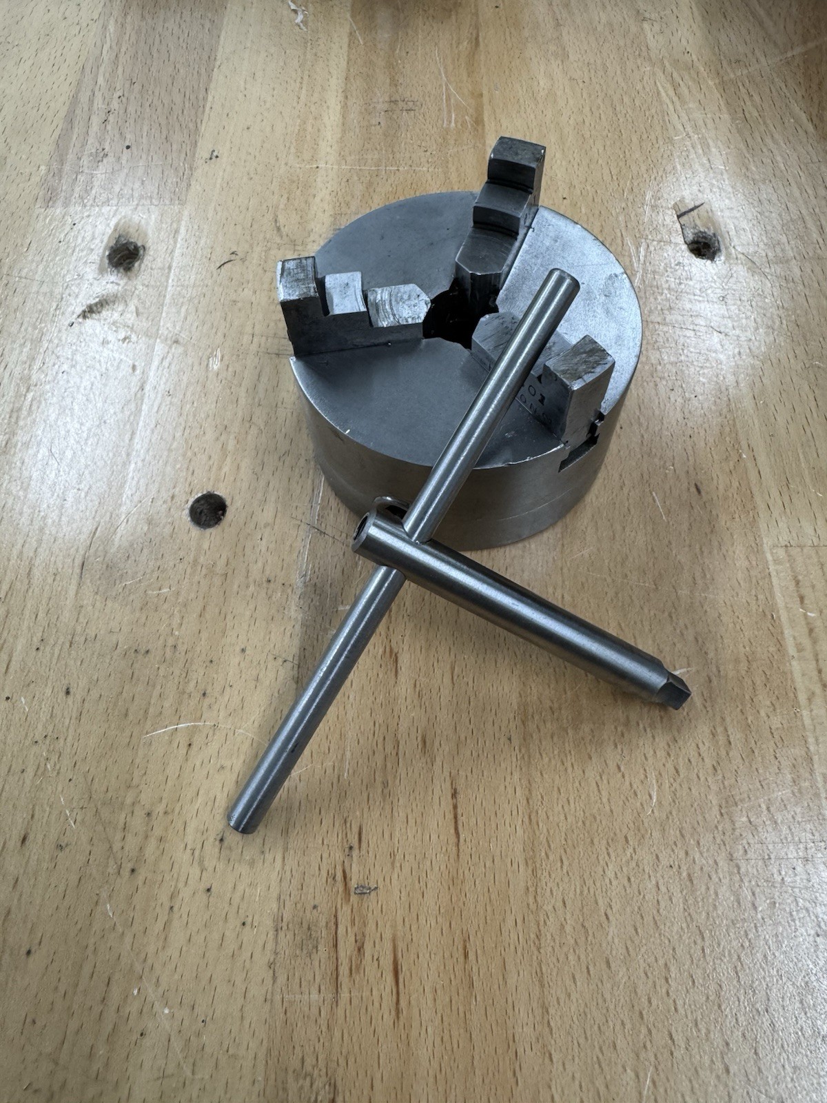 E. Horton & Son Co. 601 3-Jaw Manual Lathe Chuck Plain Back Mount