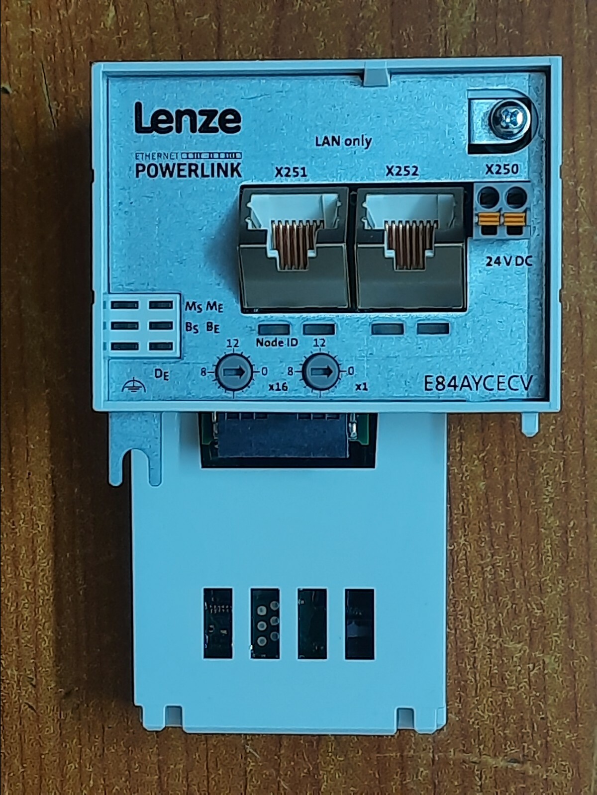 Lenze 8400 PowerLink module Type: E84AYCECV -Brand New in original Lenze package