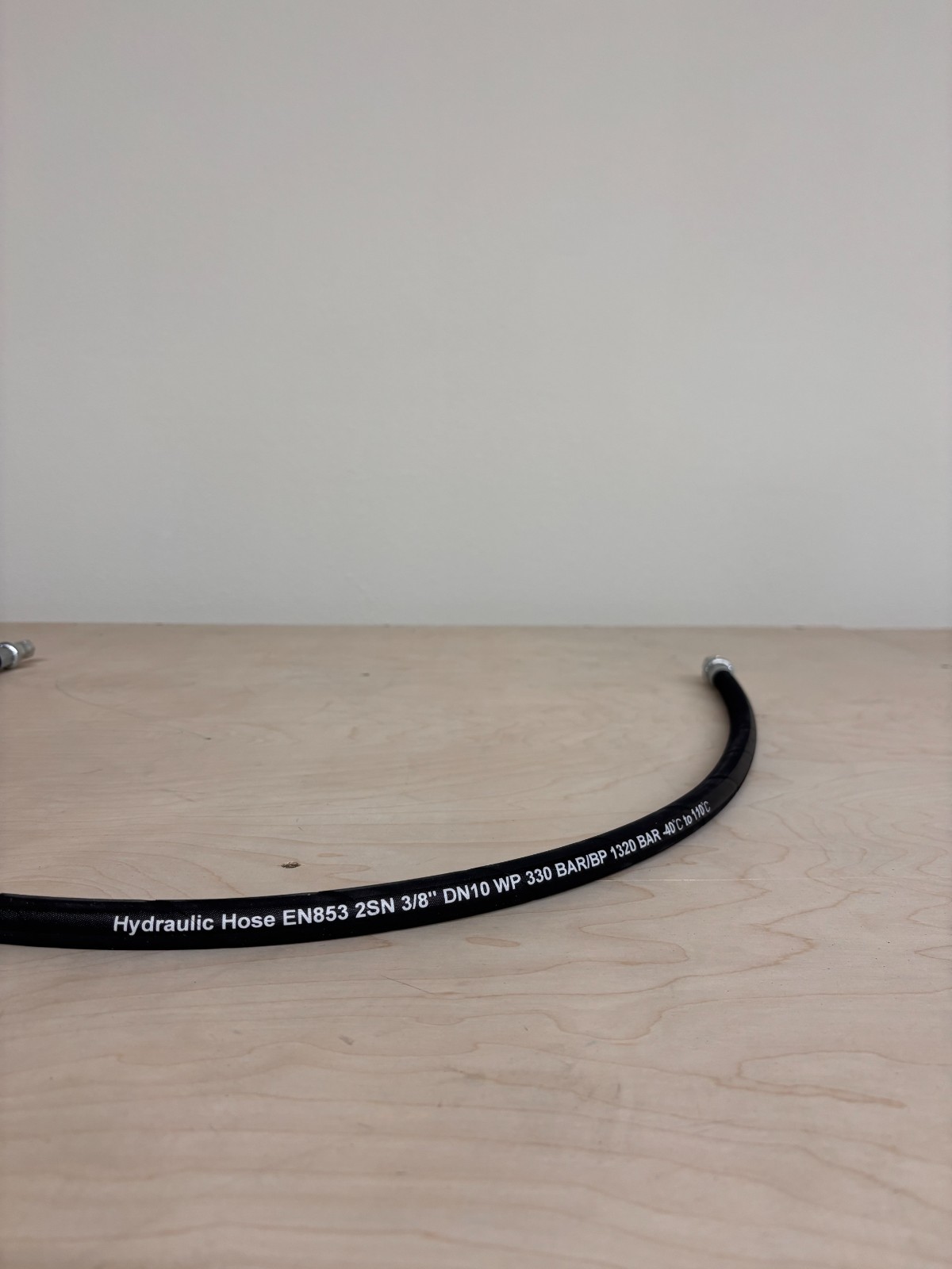 3/8″ x 48 ” Hydraulic Hose Assembly w/FEMALE JIC ends. FREE SHIPPING