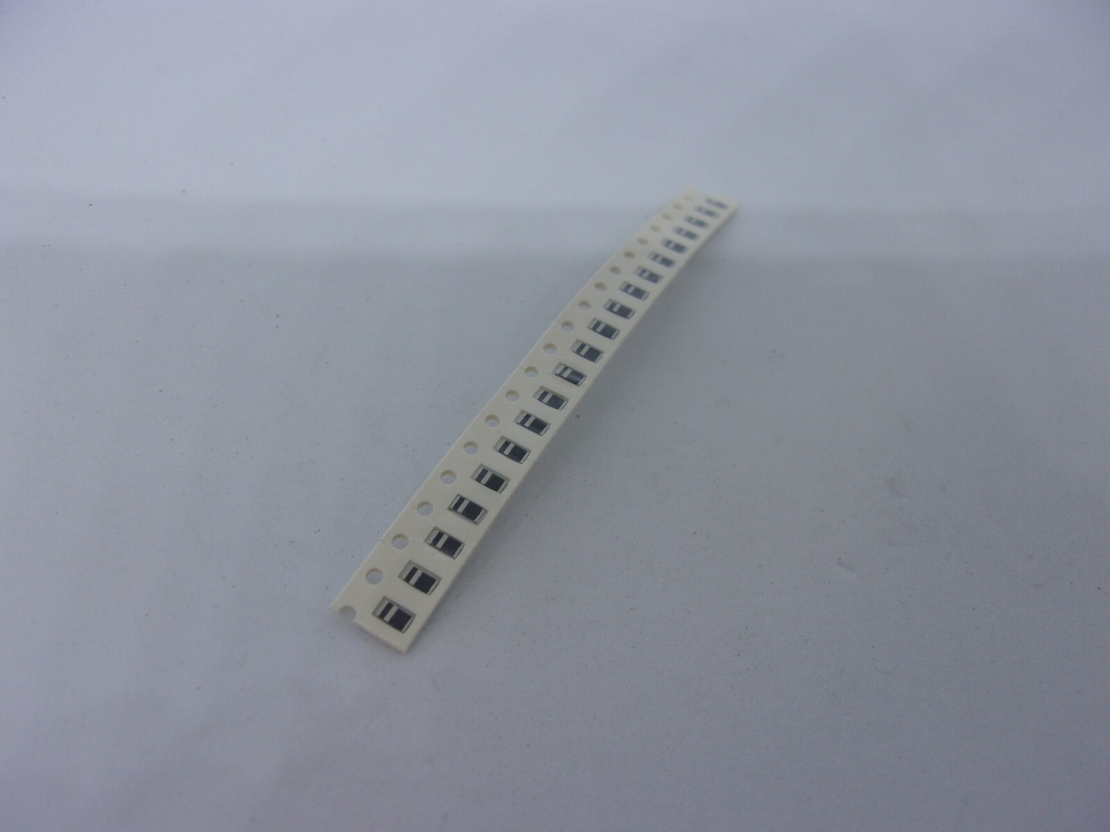20 Pcs Pack Lot CD4148WP SMD Small Switch Diode Resistor Type 1N4148 1206 4148
