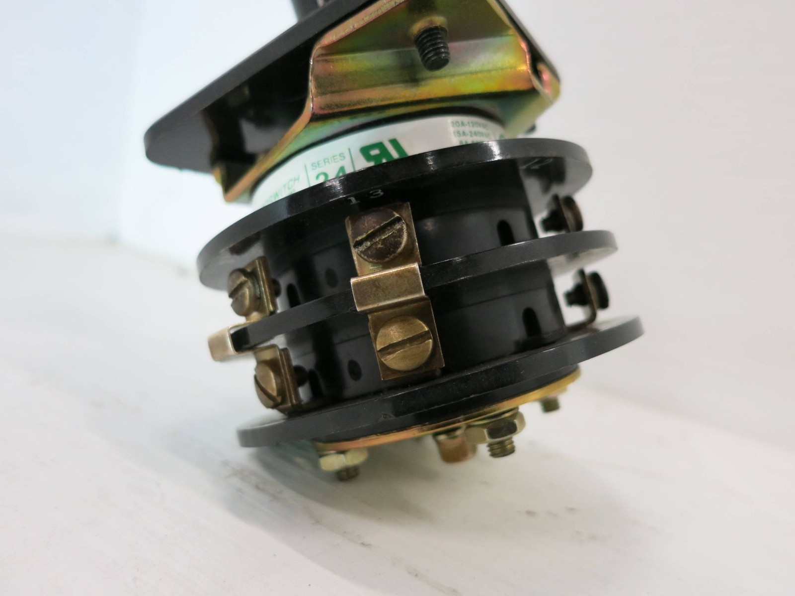 Electroswitch 2407C WATT/VAR Select 3 Position Selector Rotary Switch Series 24