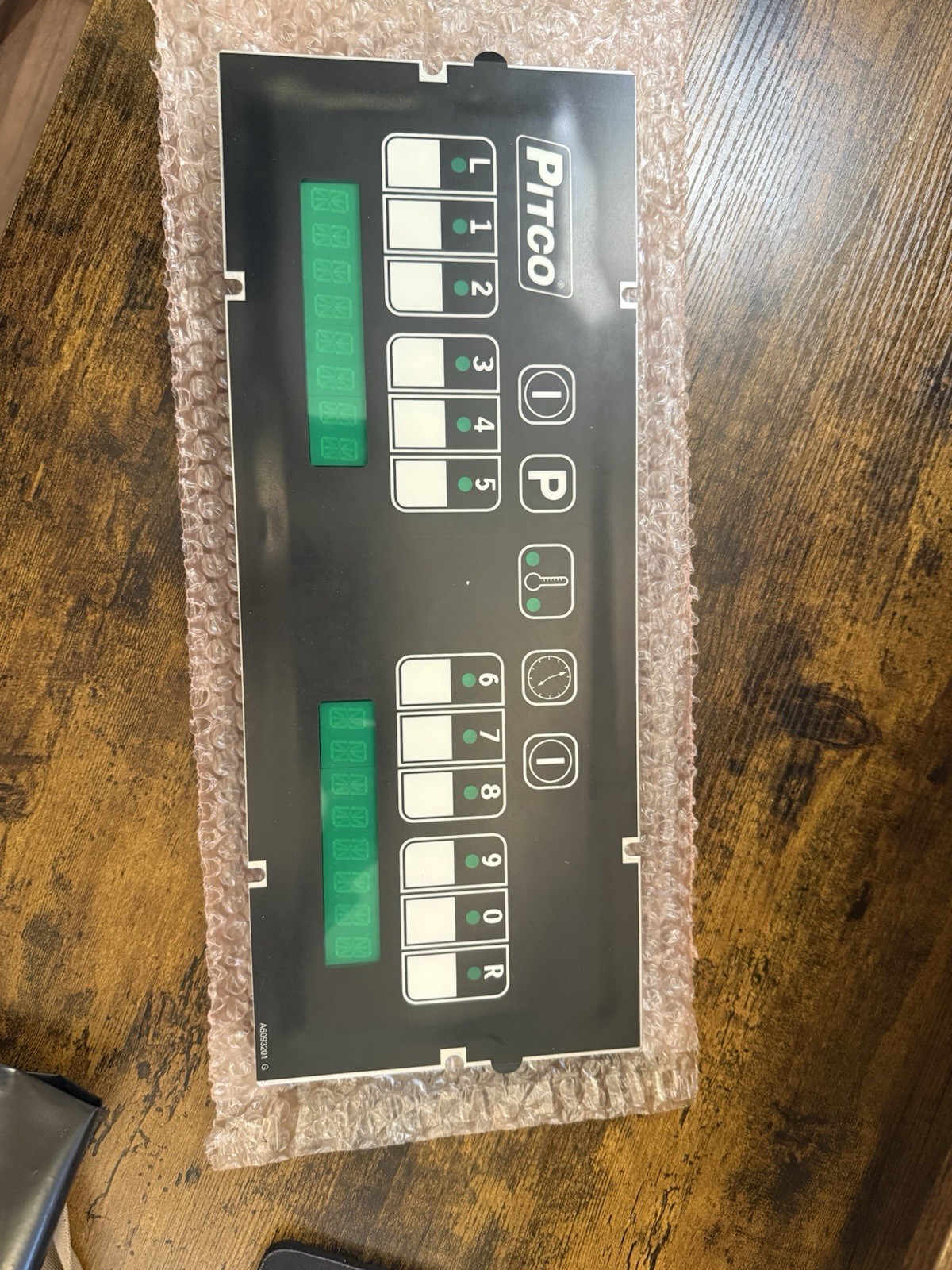 Pitco fry Computer Control Replacement. Part 60198701D. For pitco fryer SFSSH60W