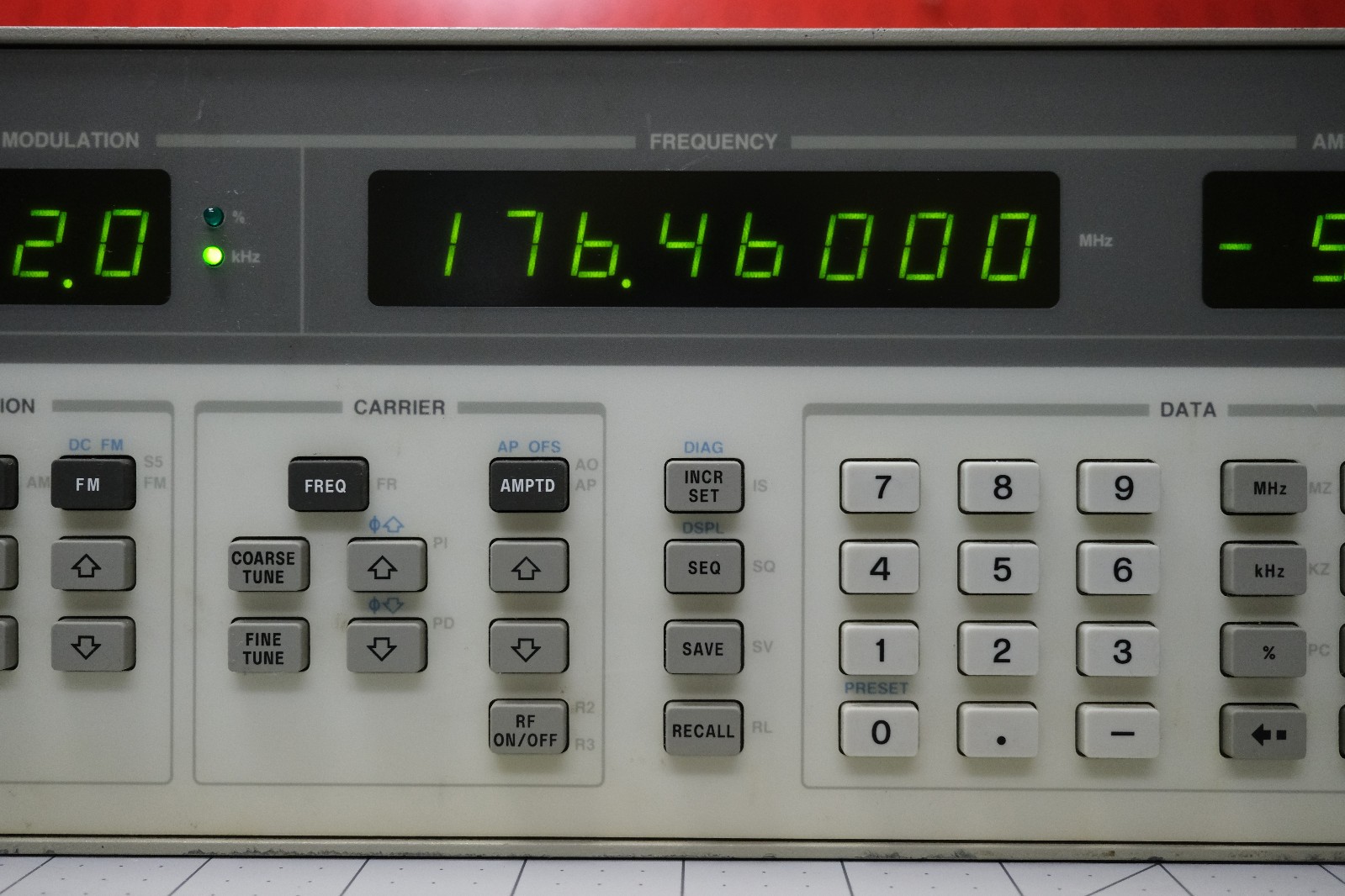 Hewlett Packard HP Agilent 8656B 0.1-990 MHz Signal Generator