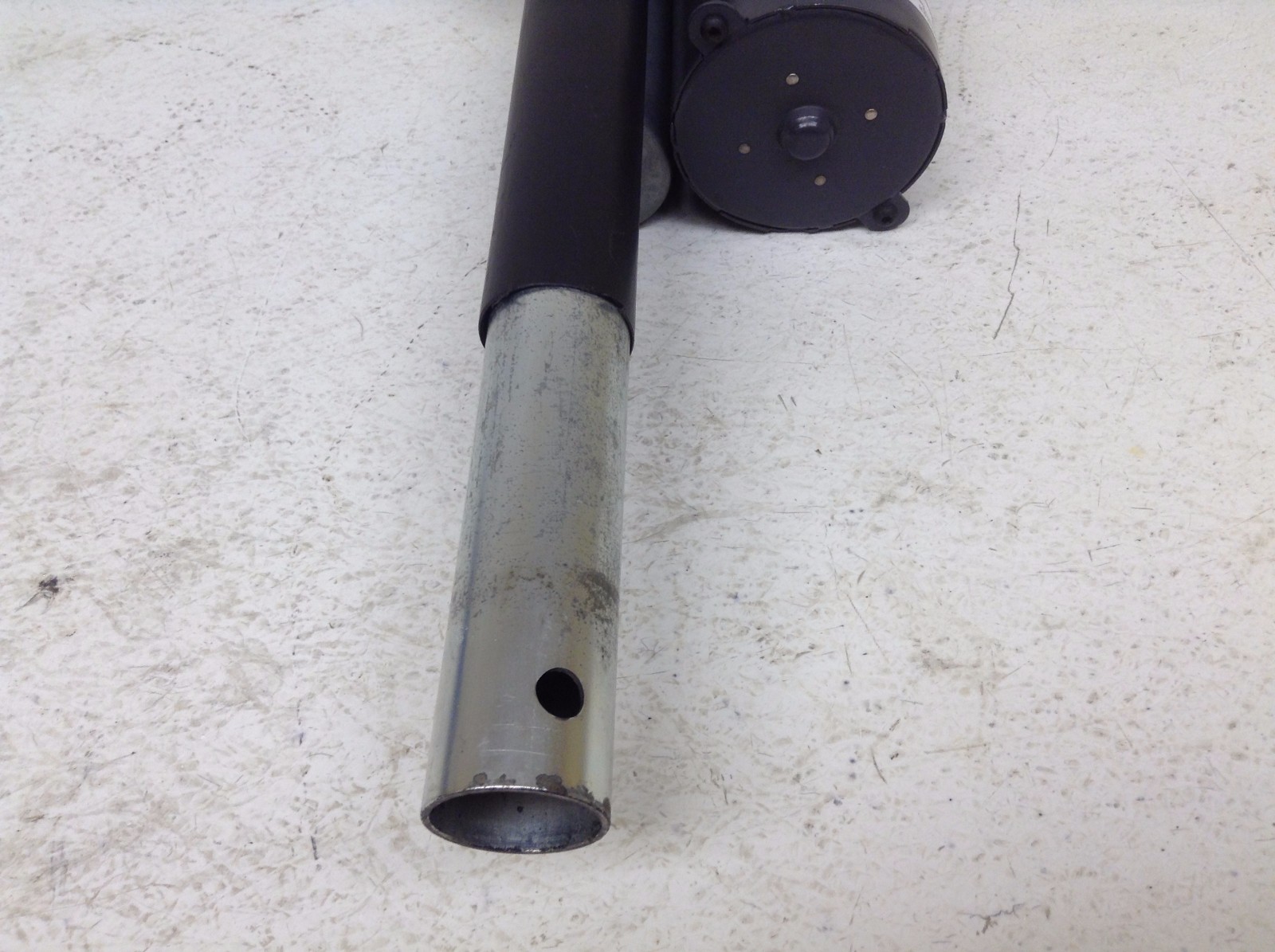 Dayton 2H500 Linear Actuator 115 VAC 1.5 A 7 In/Min 600 lbs Thrust