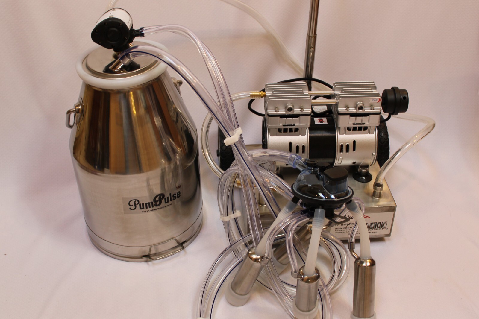 Cow Milking Machine:Milker Claw Cluster 4SS Teat-cups Shells+Liners MC30 Delaval