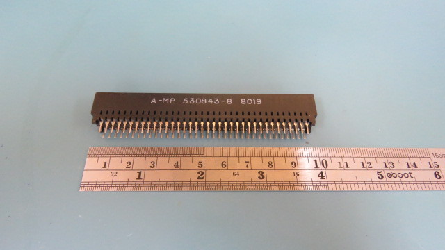 TYCO/ AMP 530843-8 Qty of 13 per Lot Standard Card Edge Connectors CONN SEC II