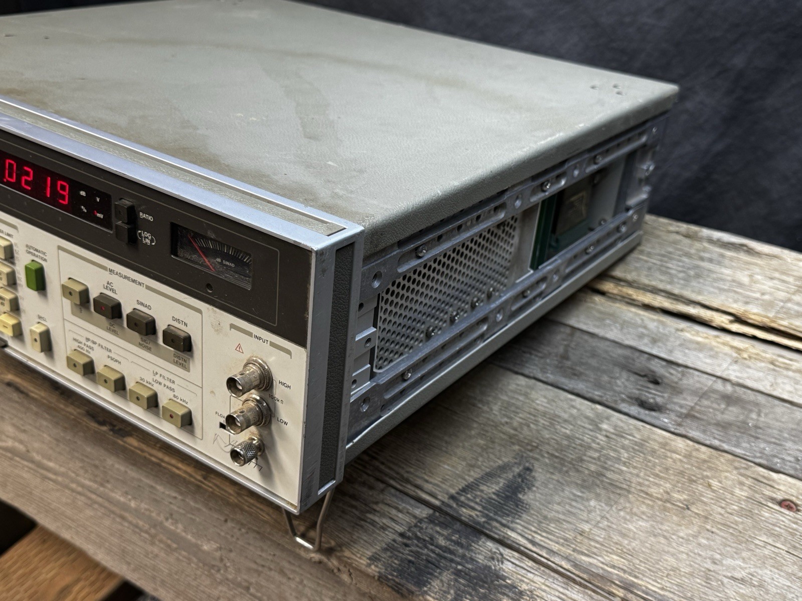 HP Agilent 8903A Audio Analyzer Powers Up