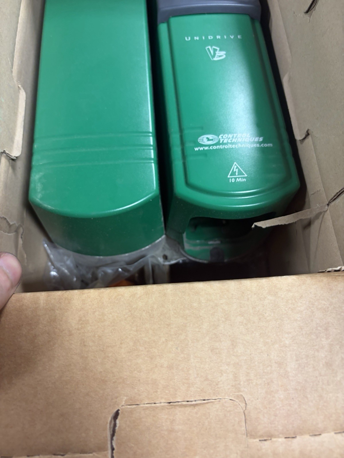 NEW Emerson Control Techniques Nidec Unidrive UNI2401 5.5kW 7.5HP 380-480 VFD