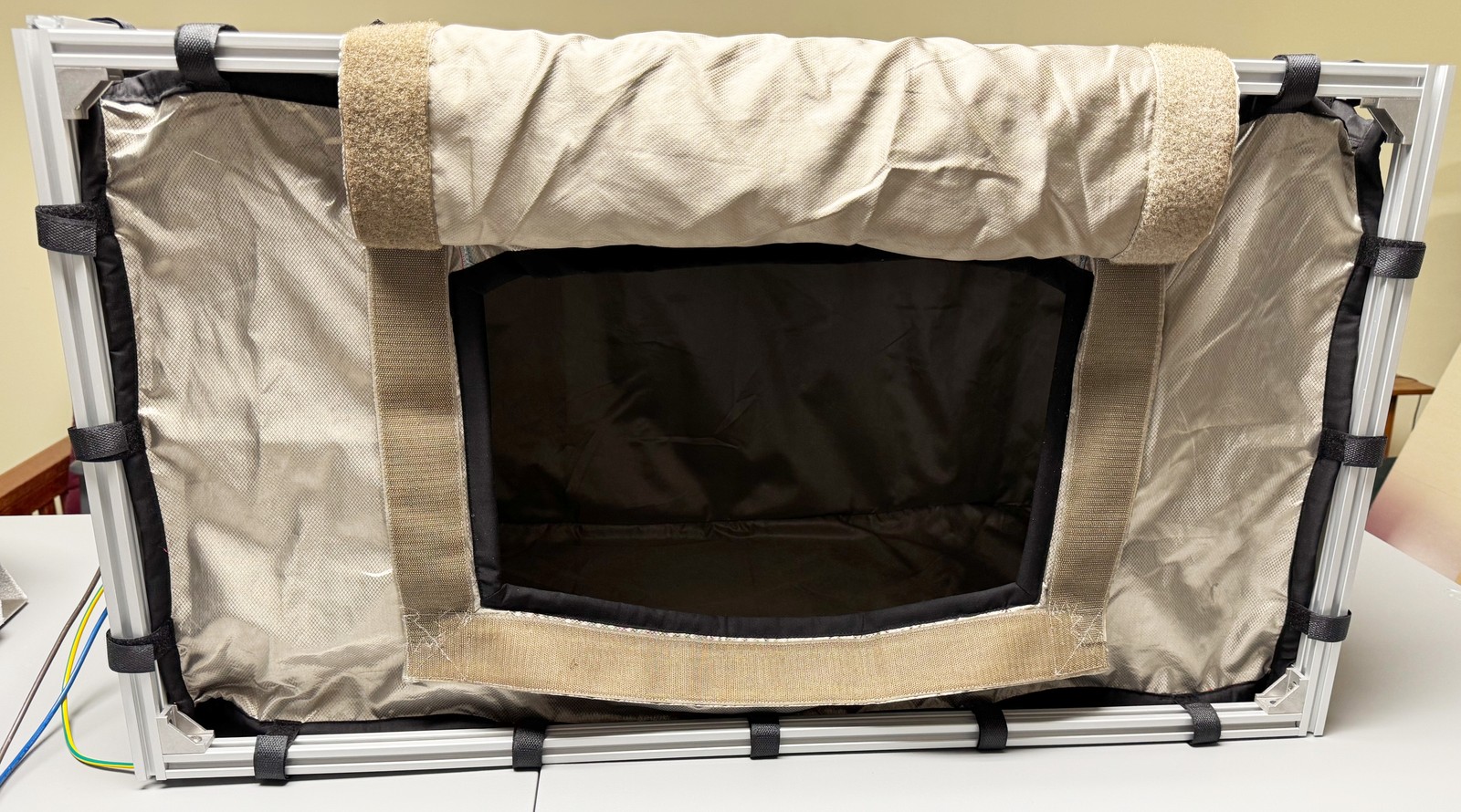TEKBOX TBST-86/49/45/1-B RF Shielded Tent for EMI/EMC Pre-compliance Testing