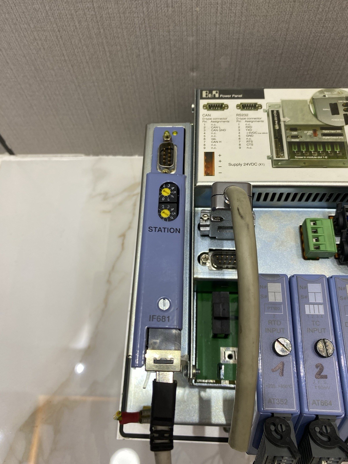 B&R PP41 4P3040.01-490 Panel PC With 3IF681.96 ,AT352,AT664,DI135,AO352,AI774