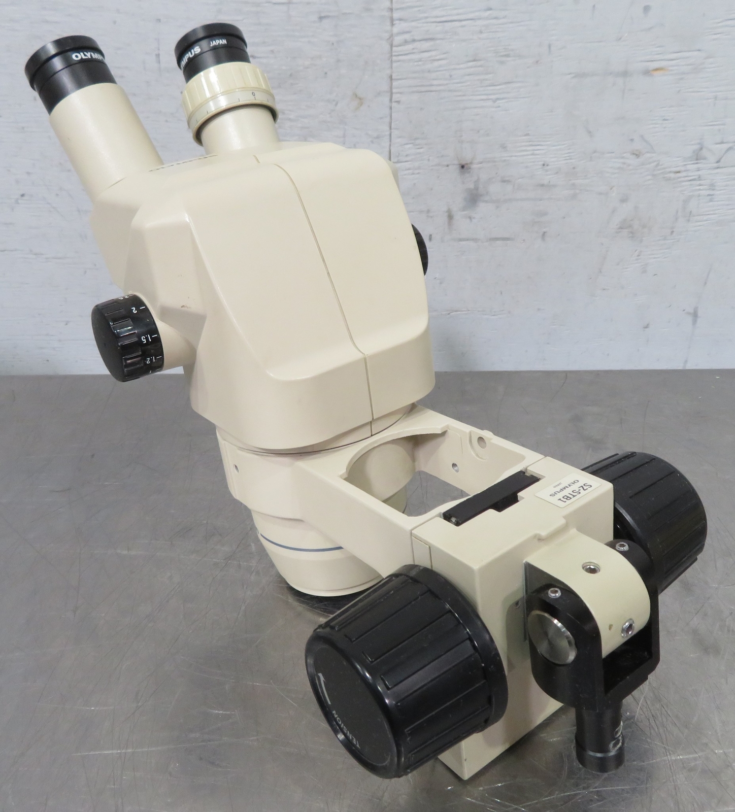 C194510 Olympus SZ3060 Stereo Zoom Microscope (0.9-4.0X) w/ GSWH15X/16 Eyepieces