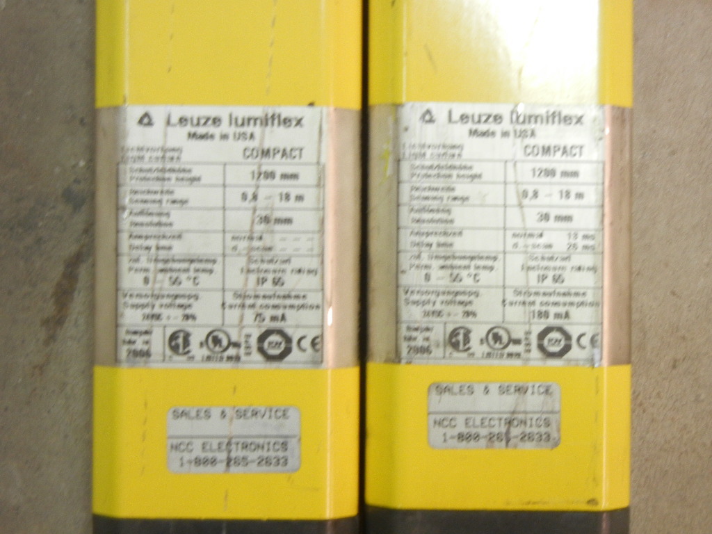 LEUZE LUMIFLEX CT30-1200/BH3 / CT30-1200/BH6 USED LIGHT CURTAIN SET 1200MM