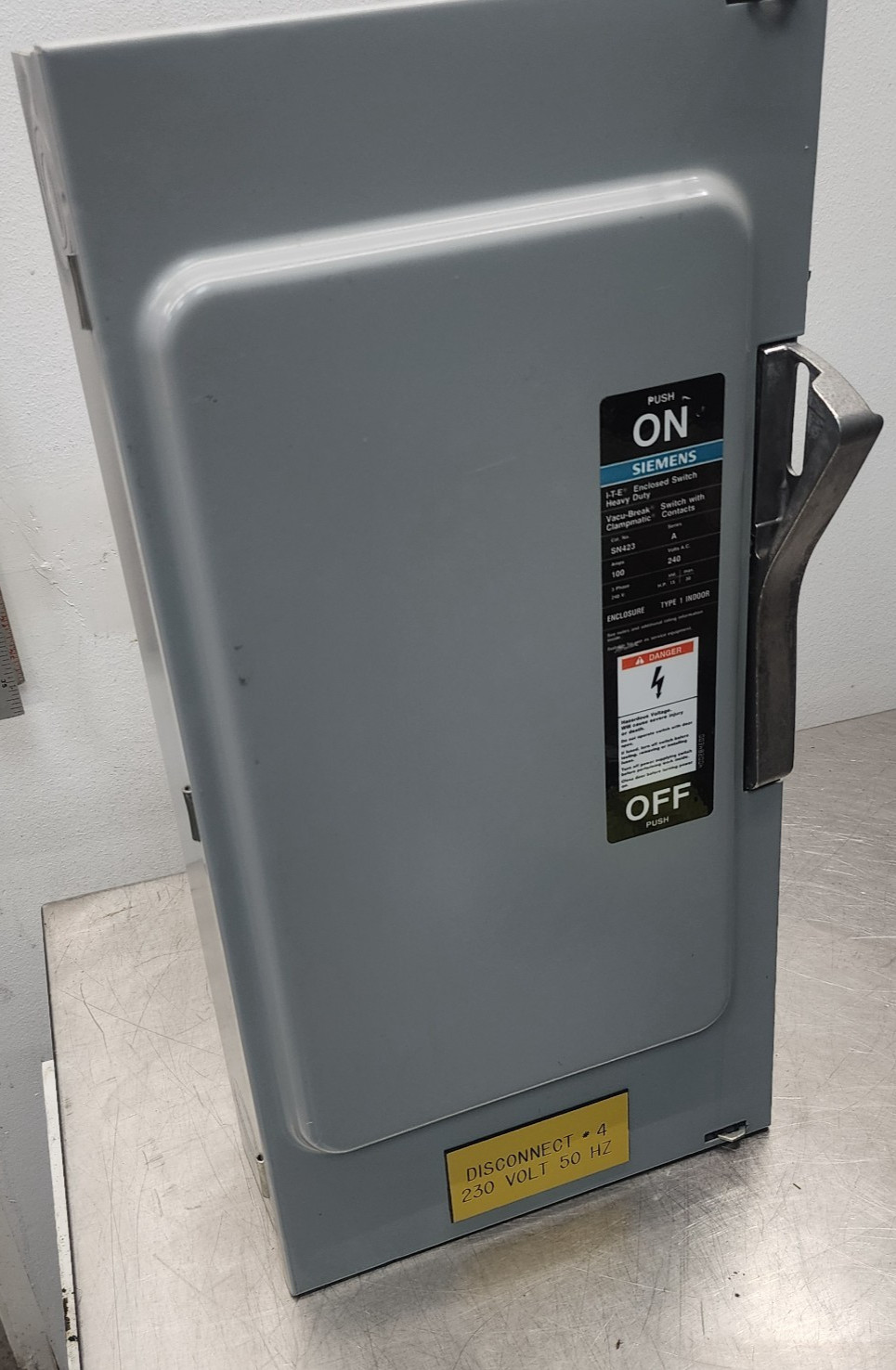 Siemens SN423 100A 240V Fusible Safety Switch Disconnect [H3S2] C#4