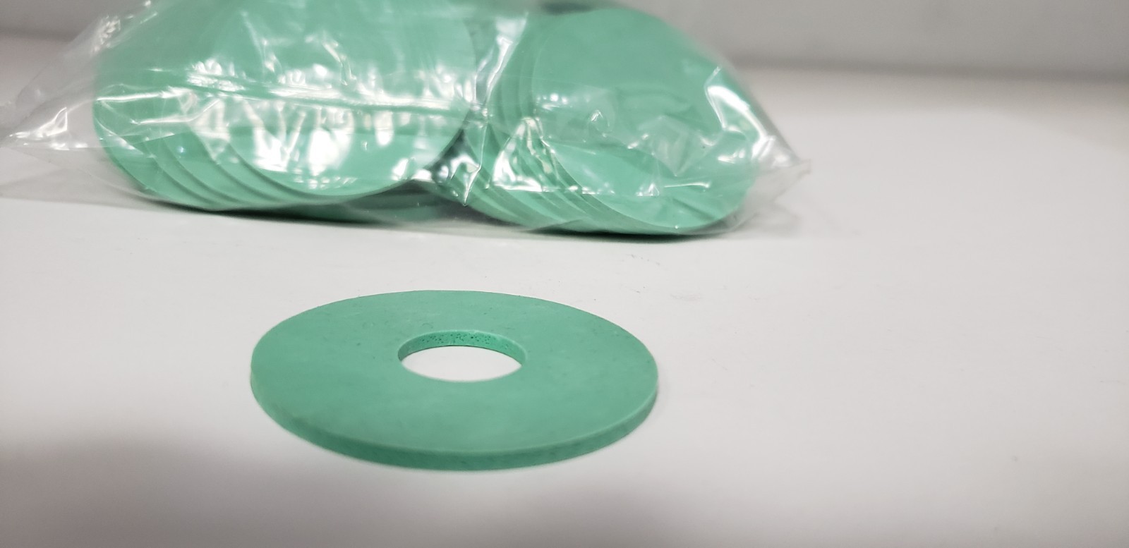 RUD030000191349162 FLAT RUBBER DISC FOR HEIDELBERG, 1-3/4×9/16x2mm LOT OF 65 NNB