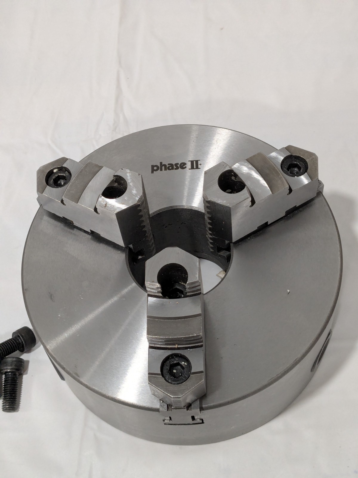 Phase II Manual Lathe Chuck: 8″, 3 Jaw, Self-Centering 559-114