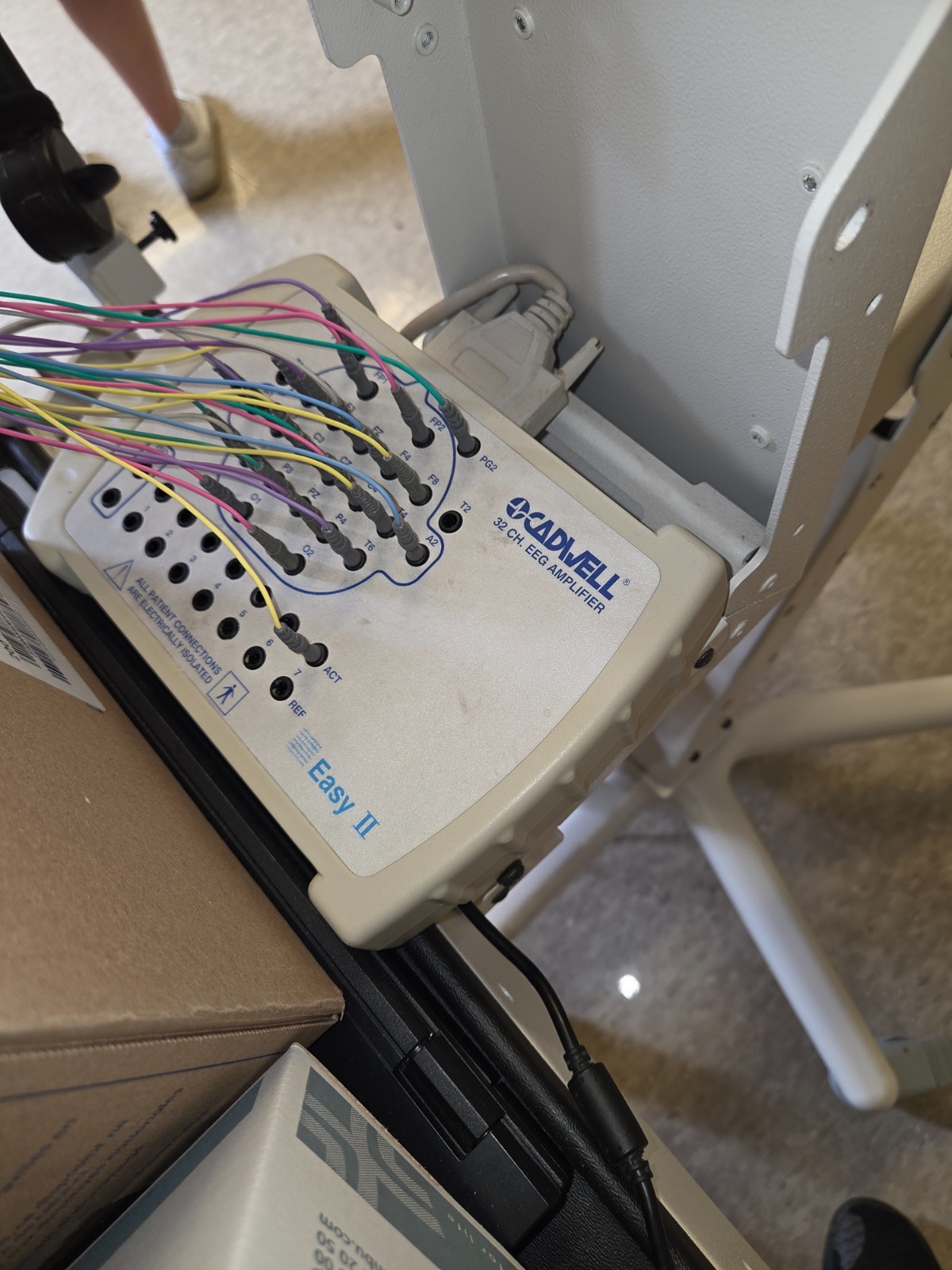 CADWELL EASY II EEG RECORDING SYSTEM w/ FLASH MODULE & LAPTOP-retiredneurologist