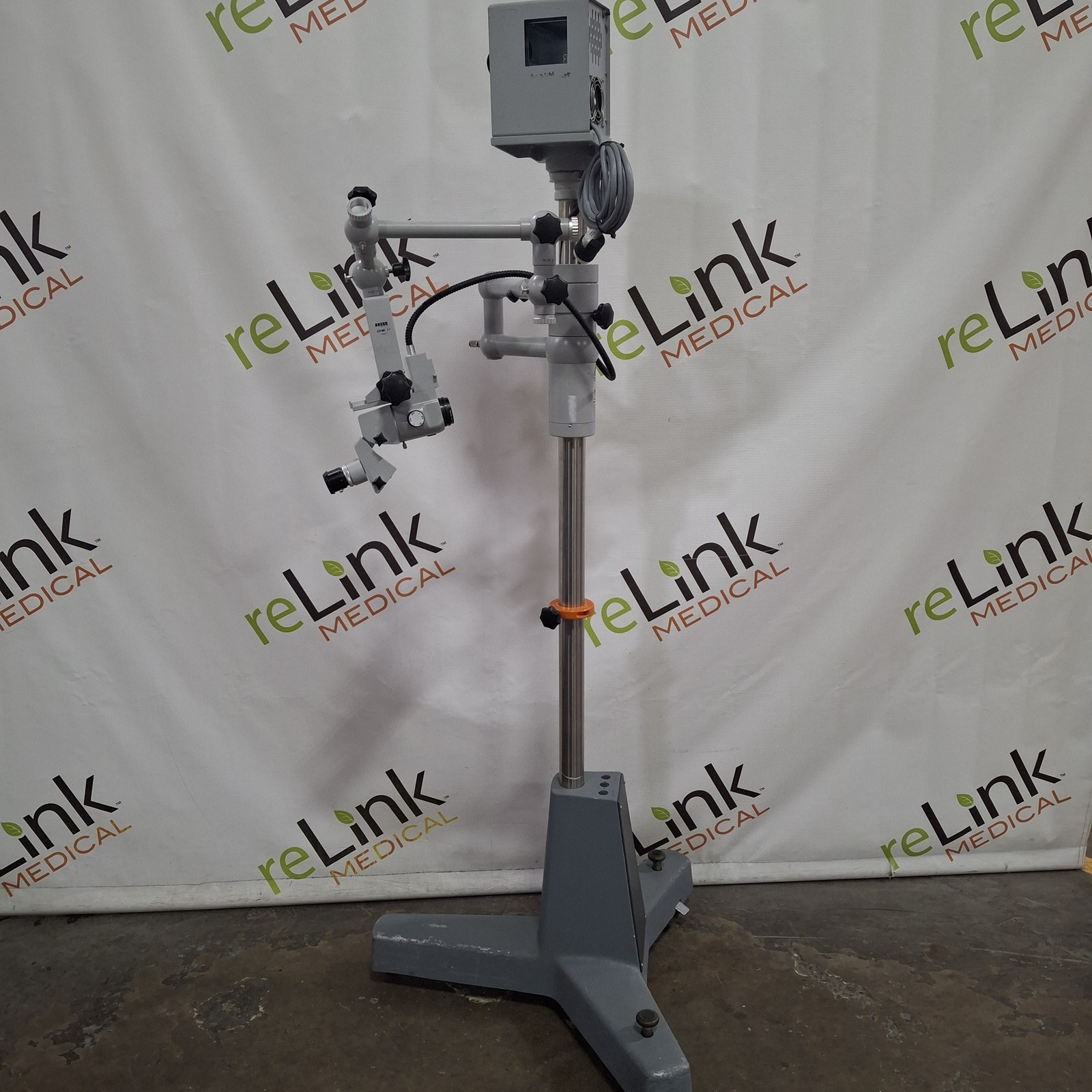 Carl Zeiss OPMI 1F Microscope