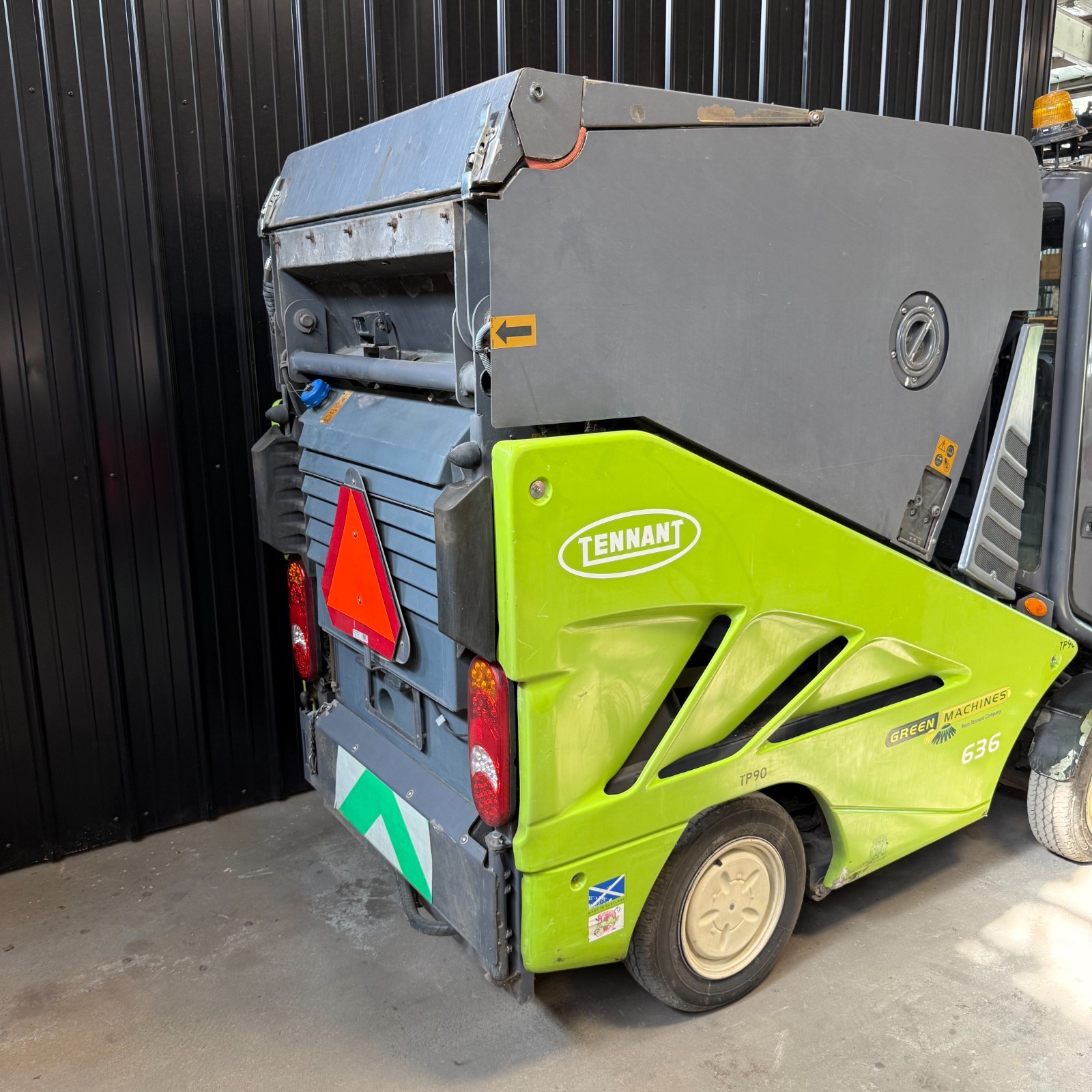 Tennant Green Machines 636 TP90 Diesel Street Sweeper 3321 Hrs Kubota 4WD Cab
