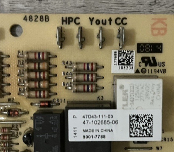 Emerson Rheem Control Board Defrost 47-102685-06 4828B 47D43-111-03