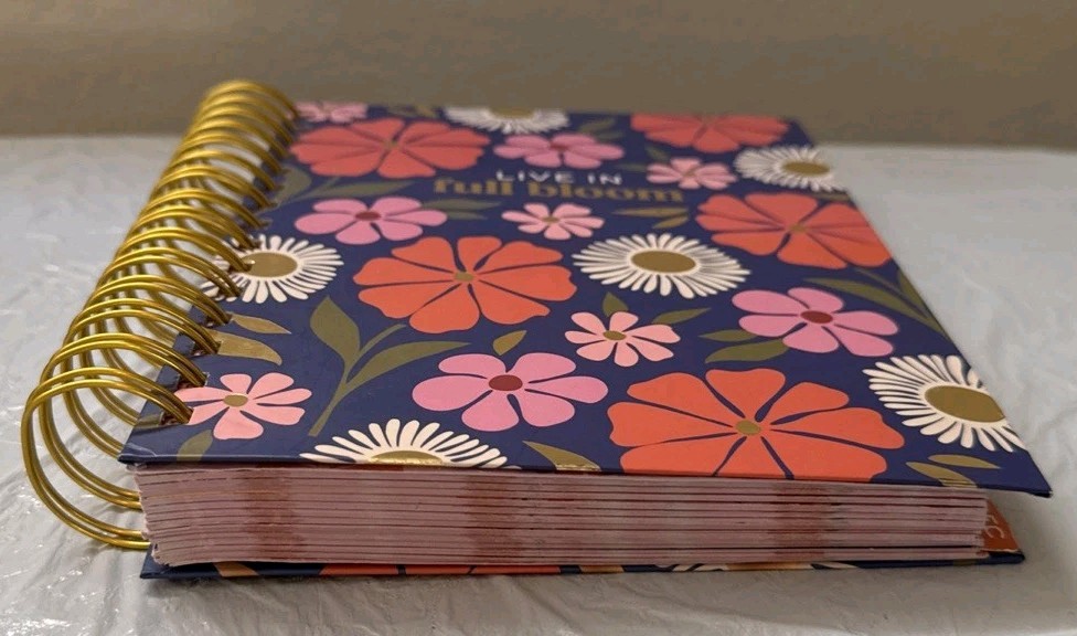 2025 Daily Planner Live In Full Bloom Clean New Pages FREE SHIPPING