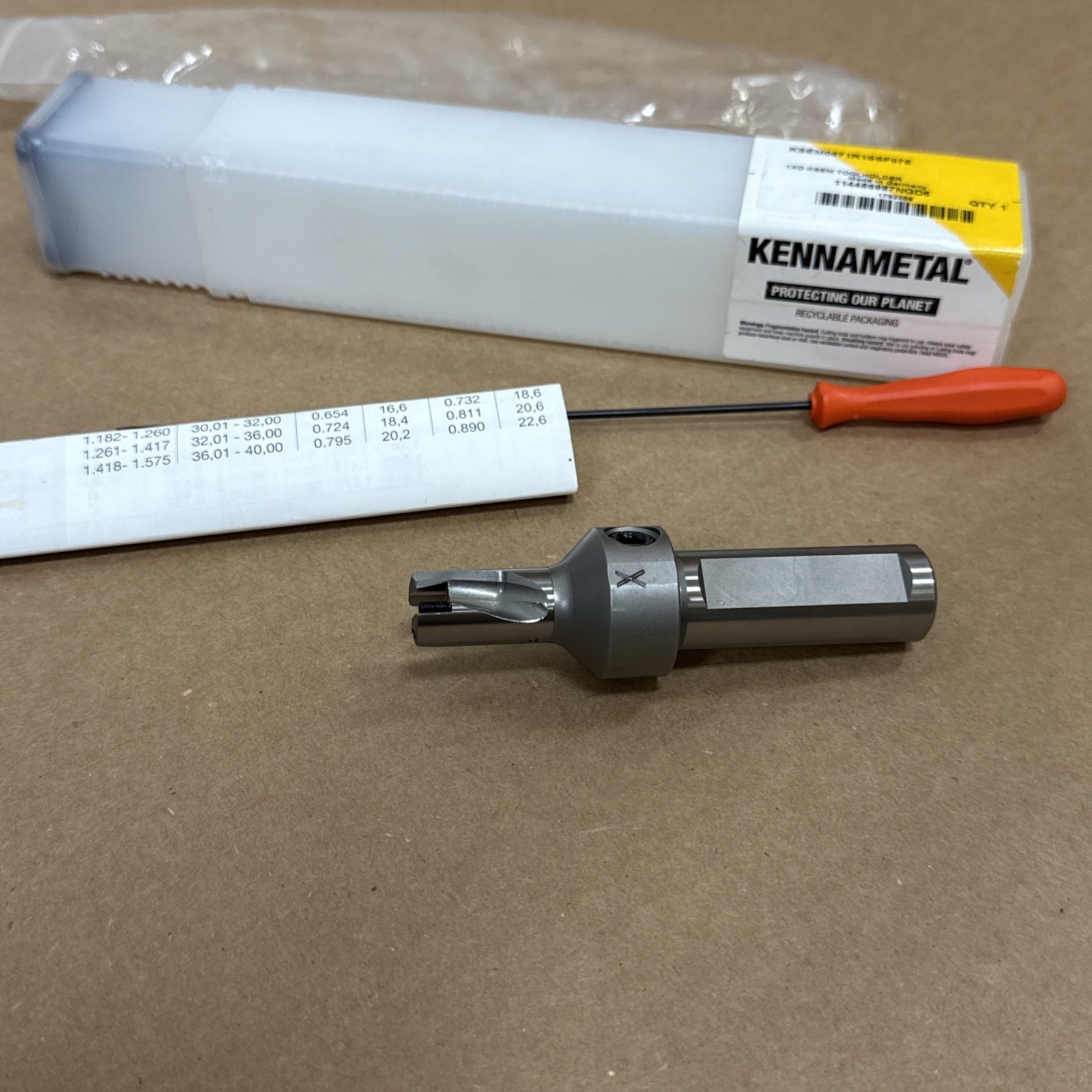 NEW KENNAMETAL KSEM0571R1SSF075 1xD Indexable Drill Body KSEM .578-.61”