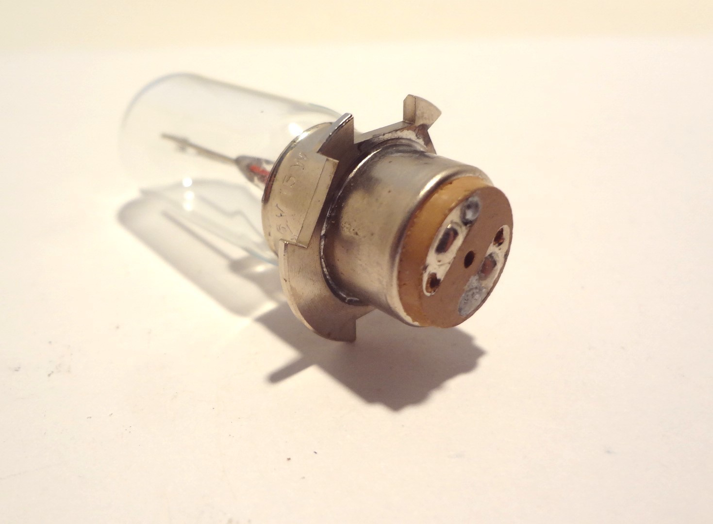 ZEISS BULB NO. 38-01-77 SLOTTED BASE 6 VOLT 15 WATT