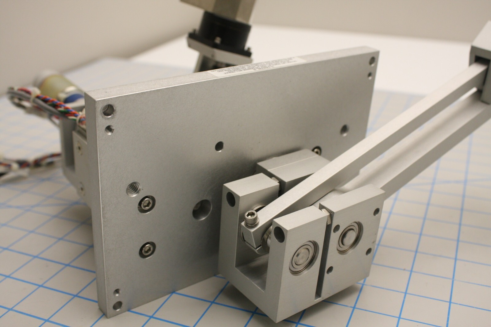 03330-001 / ASYST 2.3 THETA ARM ASSY AND TRANSPORT UNIT / ASYST