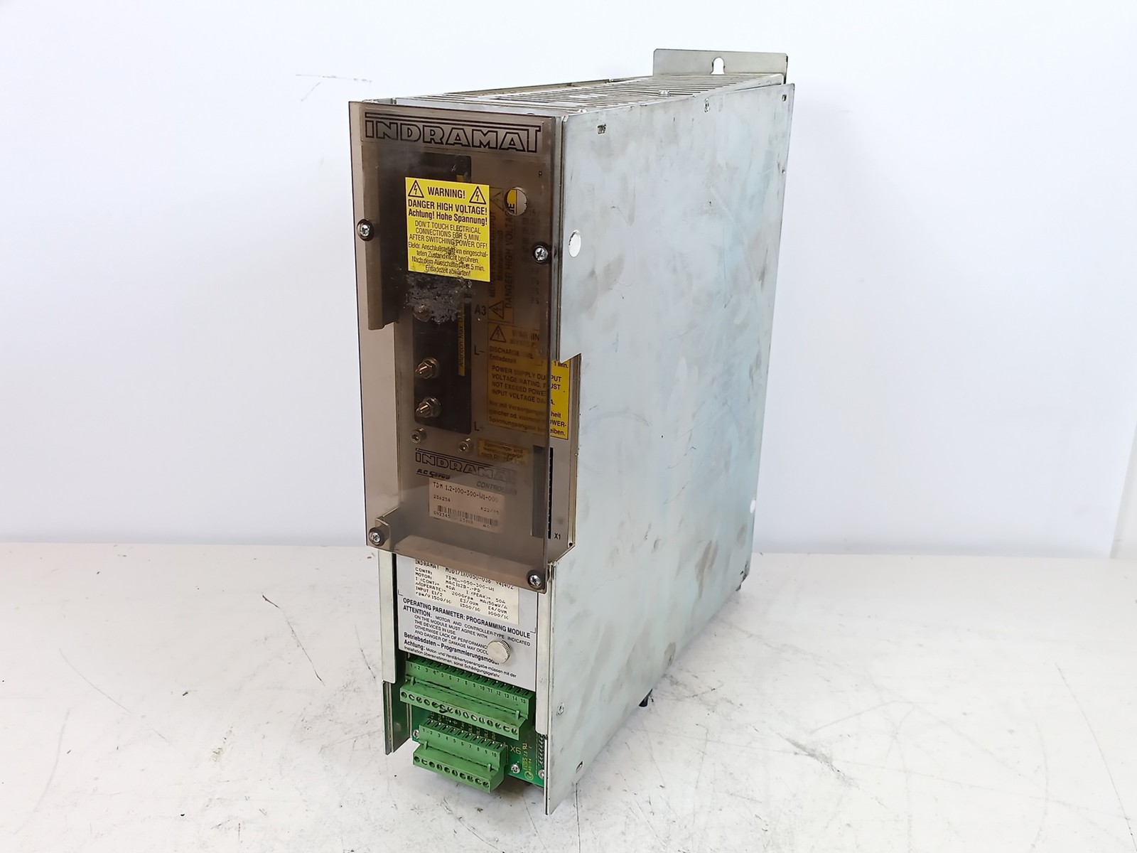 Indramat TDM1.2-100-300-W1-000 AC Servo Controller
