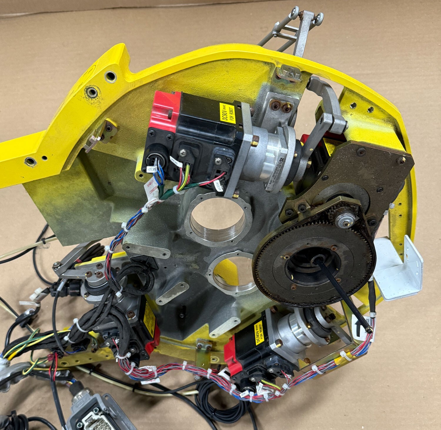 FANUC M-1iA/0.5S Delta Robot w/R-30iB Mate M-1iA Controller 280mm Reach/0.5 kg