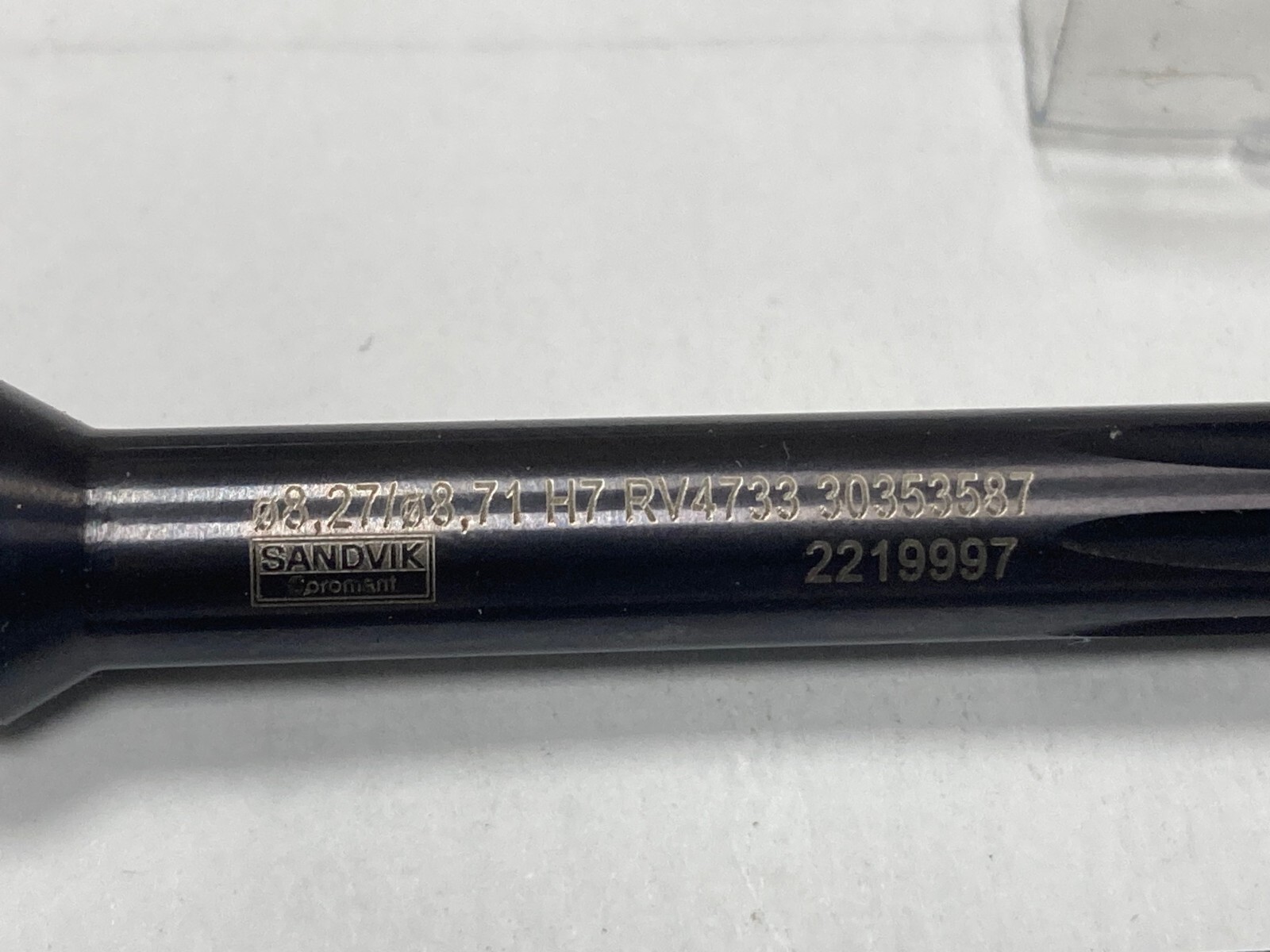 SANDVIK X272000X, Carbide 6-Flute Coolant Step Reamer, 8.27mm / 8.71mm VHM-BVA