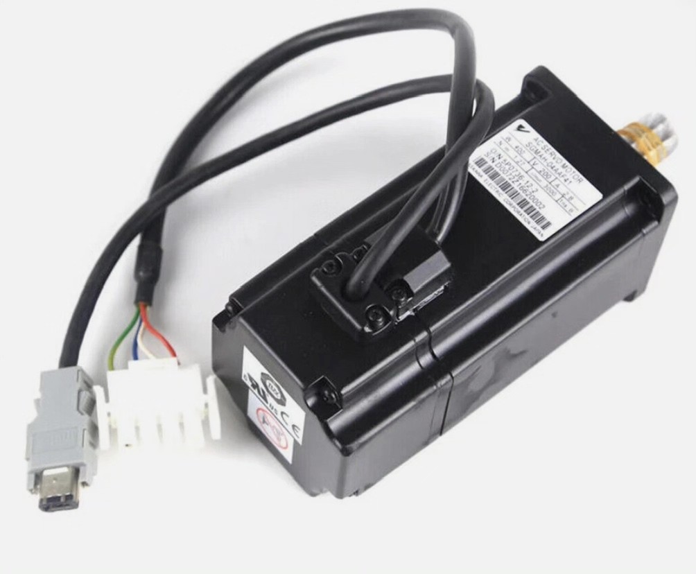 1PC NEW Yaskawa SGMAH-04AAF41 Servo Motor 1 Year Warranty