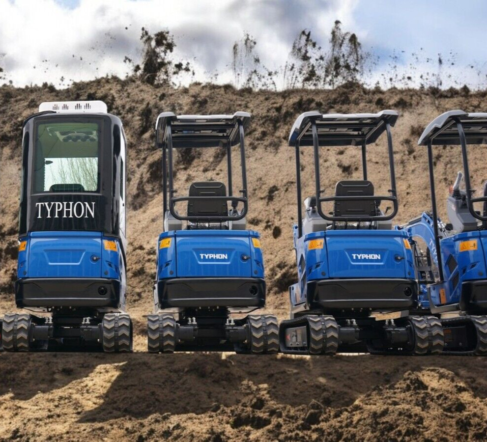 FREE SHIP 2025 4,000lbs New Mini Excavator EPA certified USA KUBOTA Diesel D902