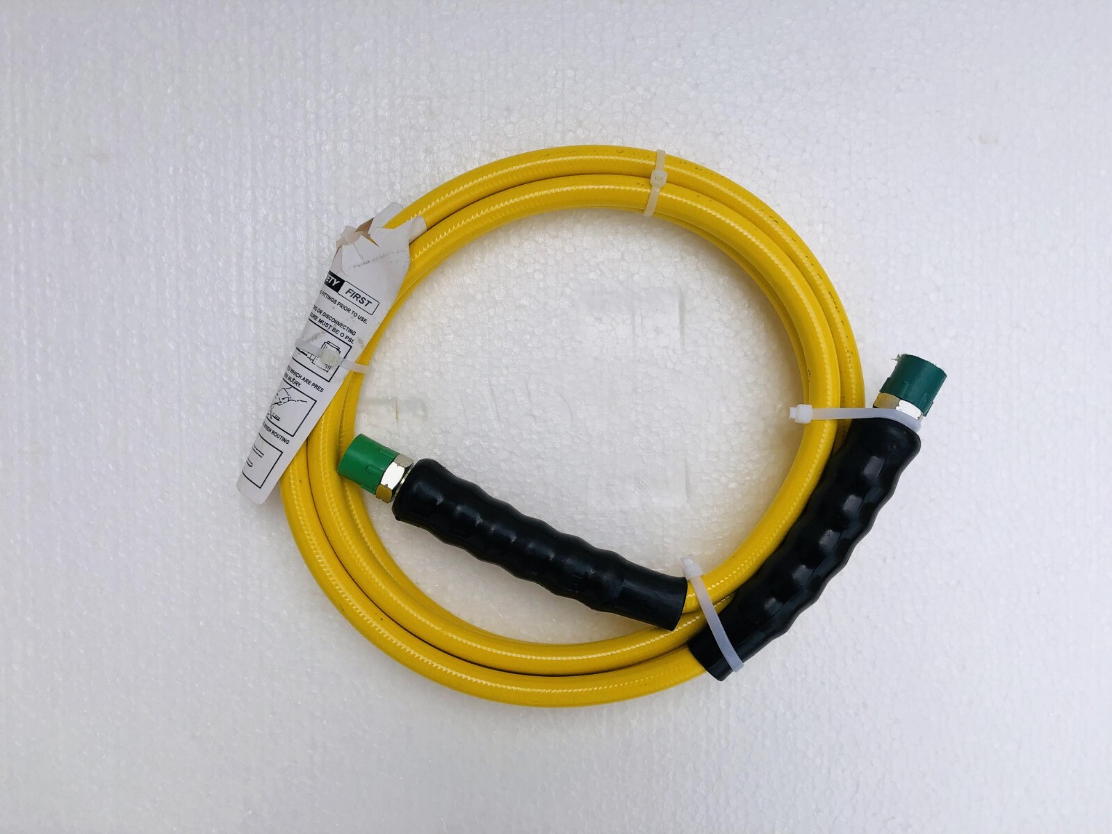 Enerpac H7210 High Pressure Hydraulic Hose 10 Ft. 3/8″ NPT 700 Bar/ 10,000 PSI