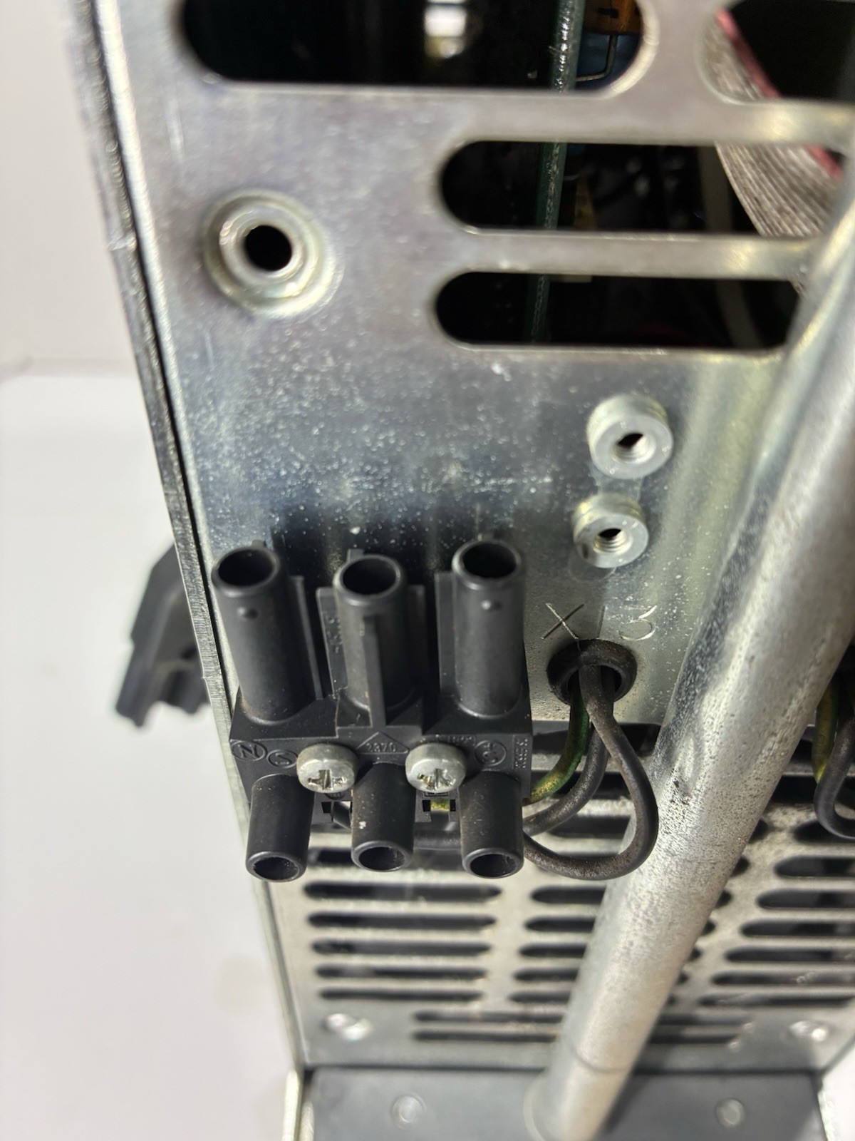 INDRAMAT KDS 1.1-100-300-W1-220 AC SERVO CONTROLLER