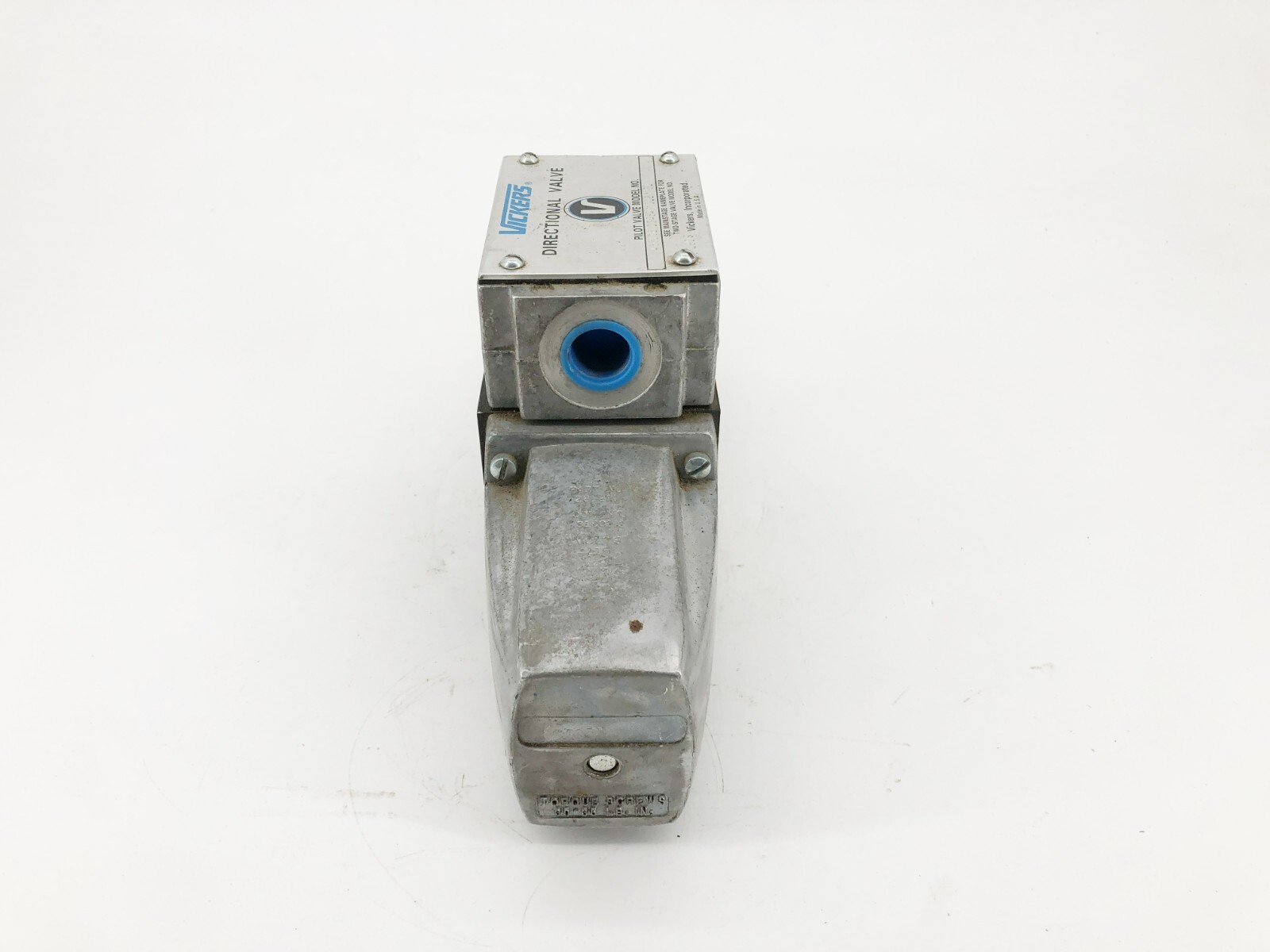 New Vickers DG4S4W-012N-51 Directional Control Valve 115V .61A 433976