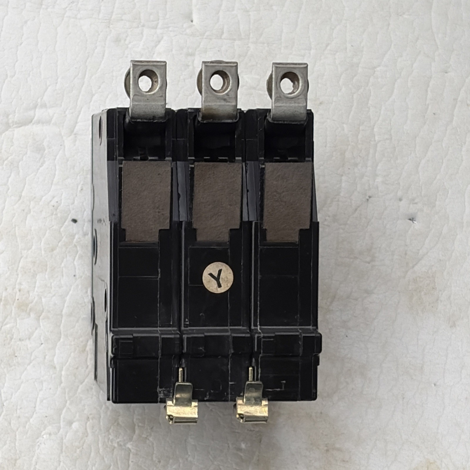Cutler Hammer CHB360 60 Amp 3 Pole CHB Circuit Breaker Bolt On Metal Hook foot