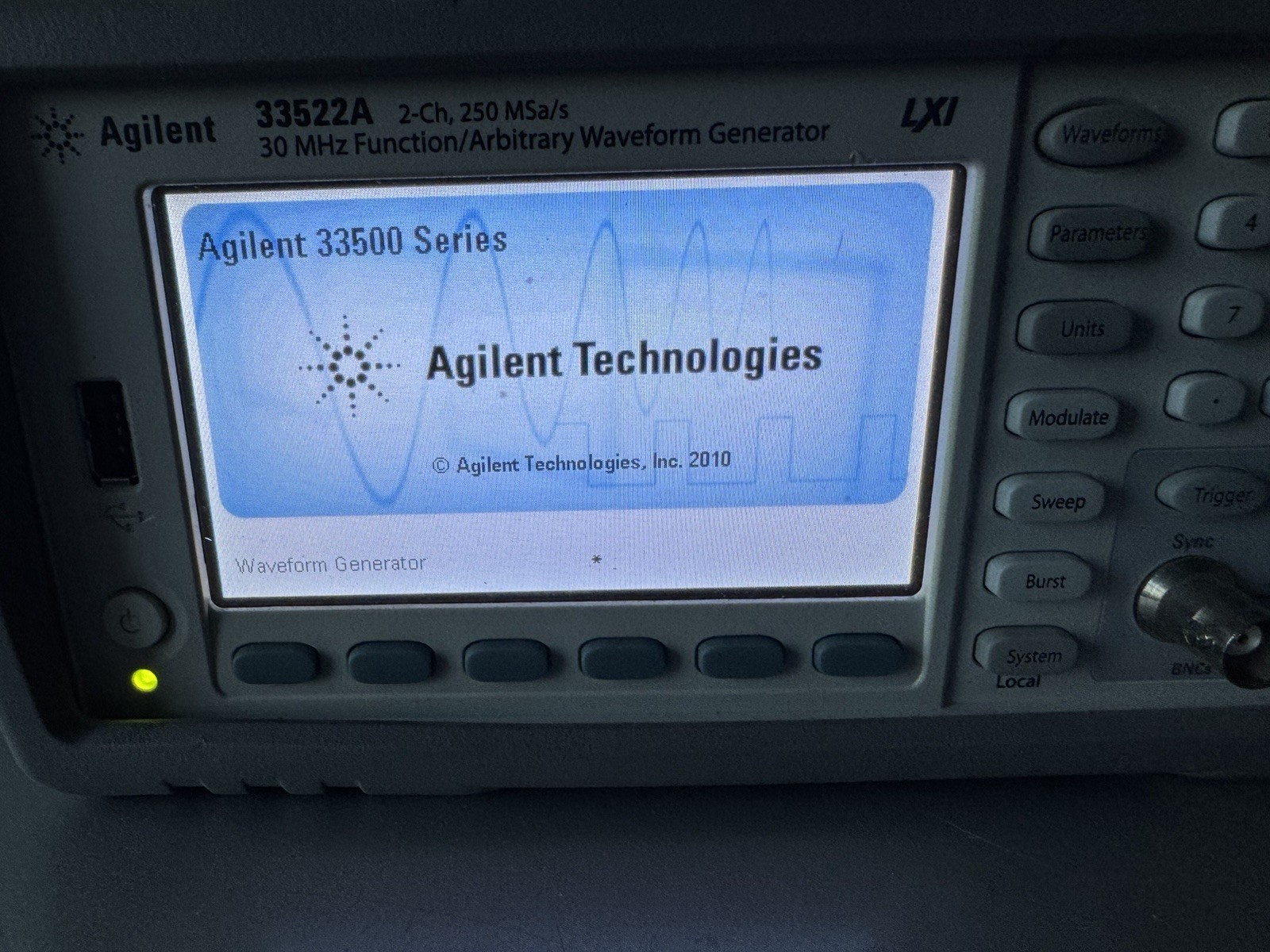 HP/Agilent/Keysight 33522A Waveform Generator CALIBRATED recently