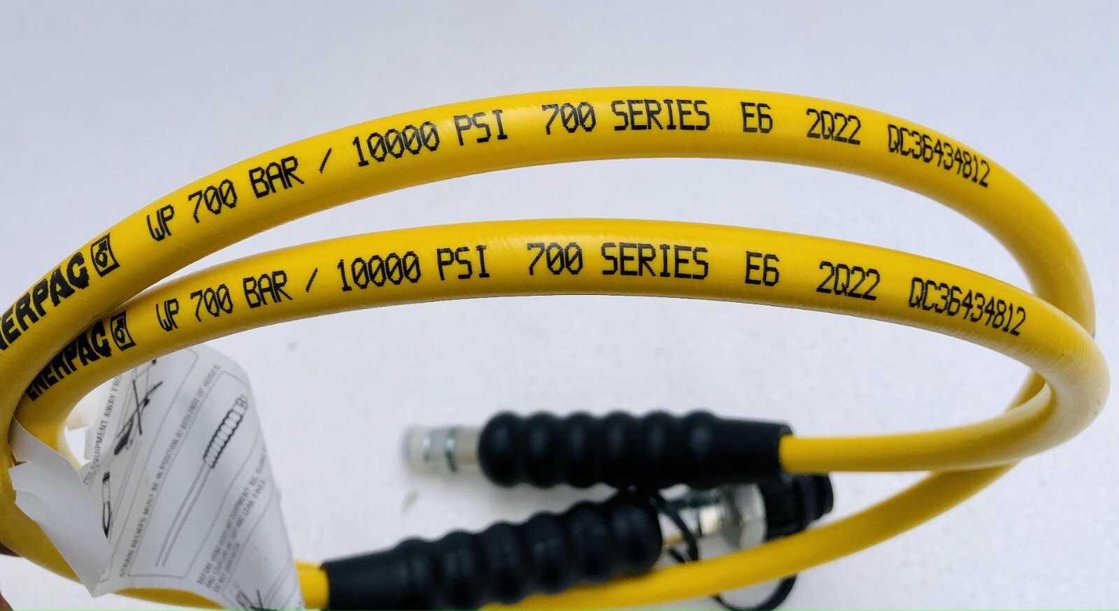 Enerpac HC7206 Hydraulic Hose 6 Ft. 3/8″ NPT + CH-604 700 Bar/ 10,000 PSI