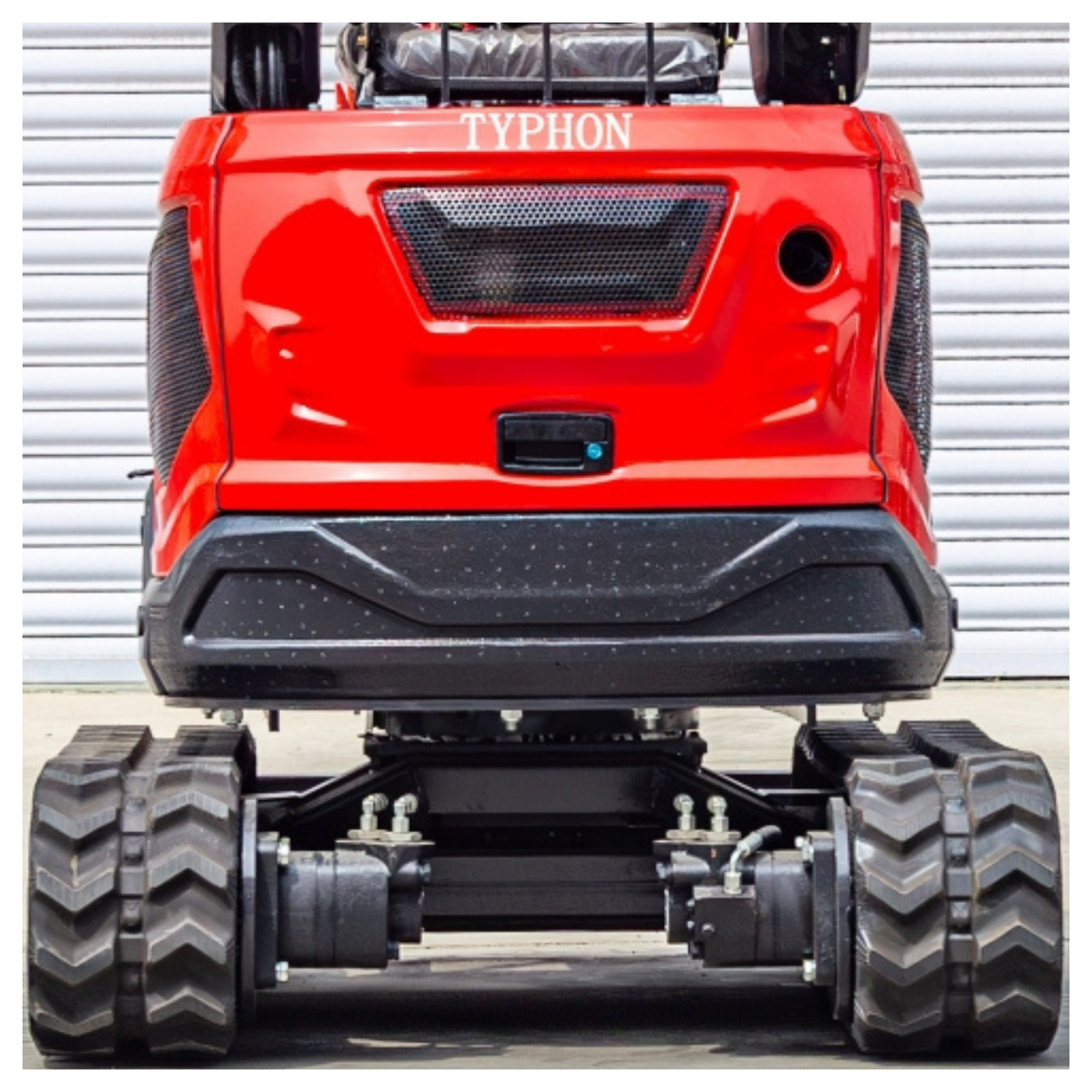 TYRANT 17 Mini Excavator Kubota D902 Engine Side Swing with 12 attachments