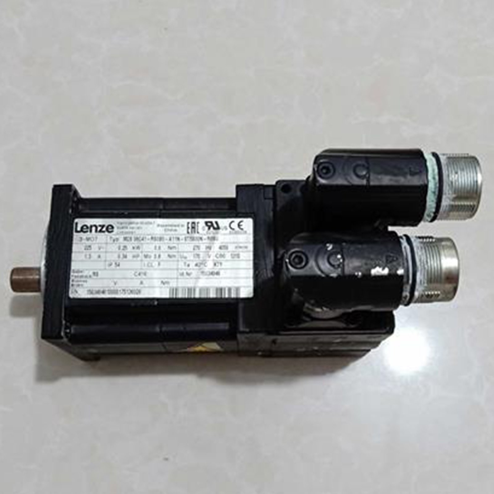 one Used LENZE MCS 06C41-RS0B0-A11N-ST5S00N-R0SU Servo Motor #YP1